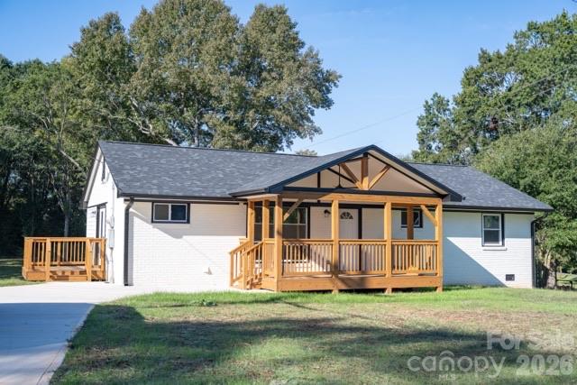 1733 Rhyne Carter Road — photo