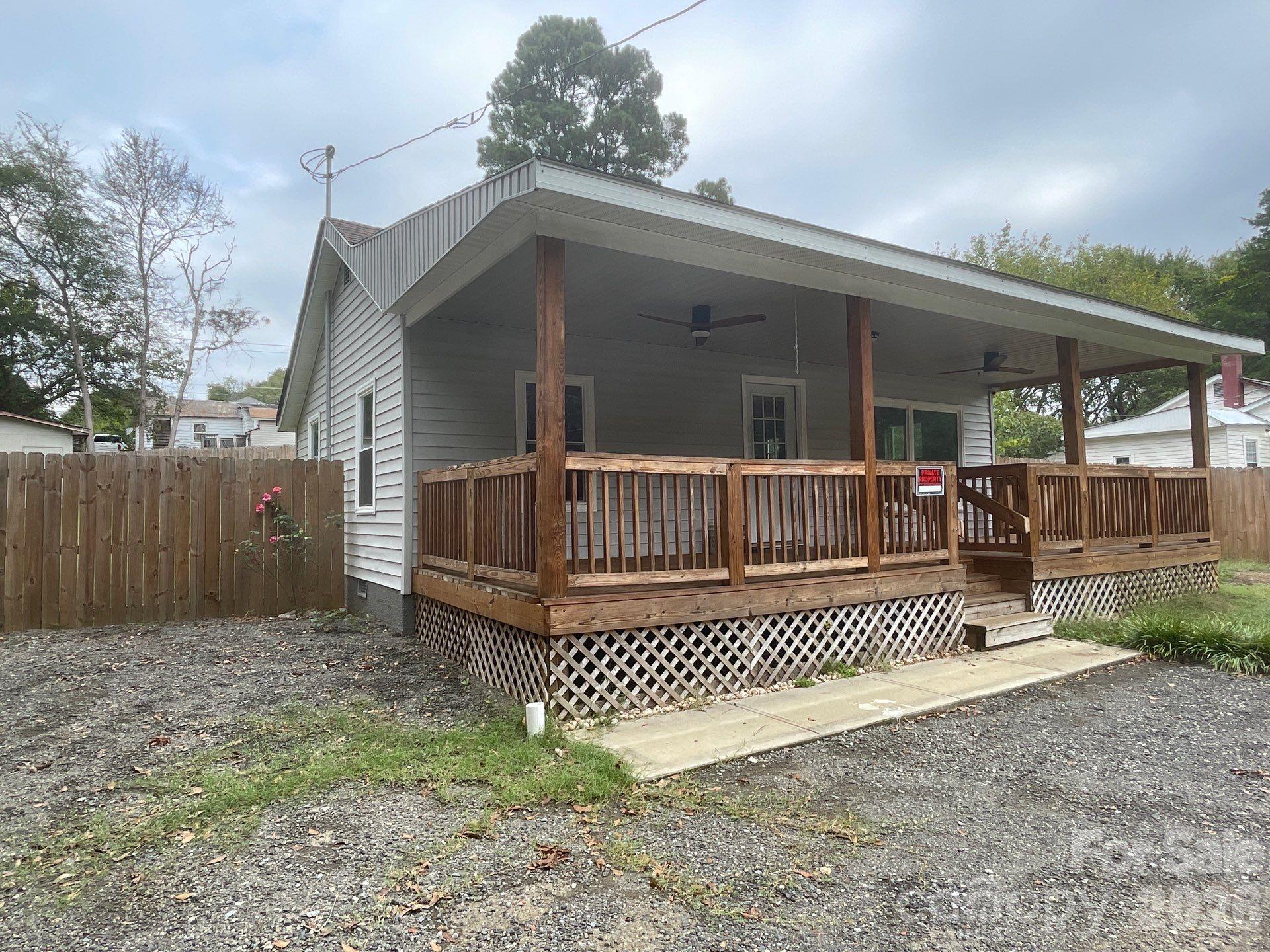 109 Walnut Avenue — photo