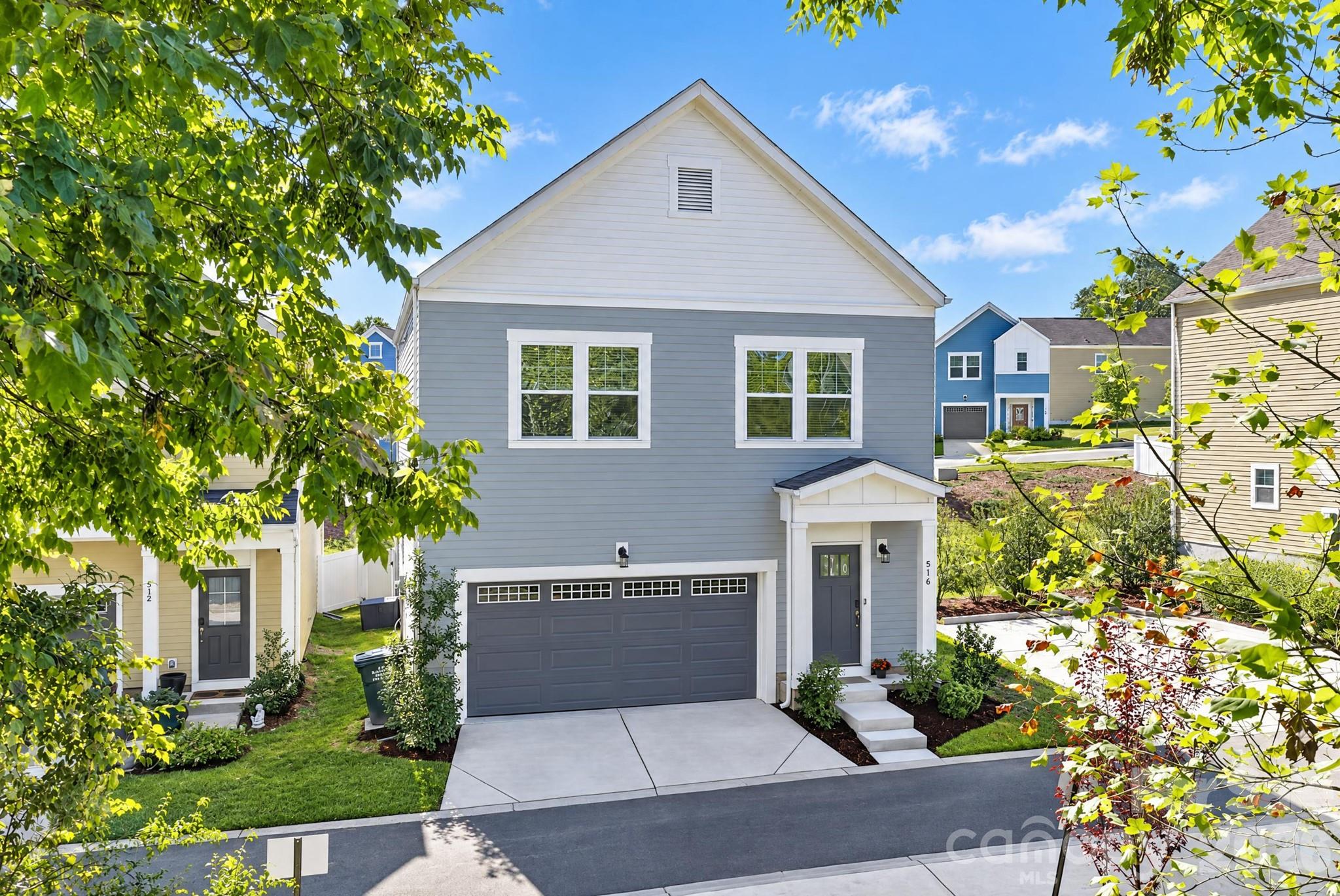 516 Kingsway Circle — photo