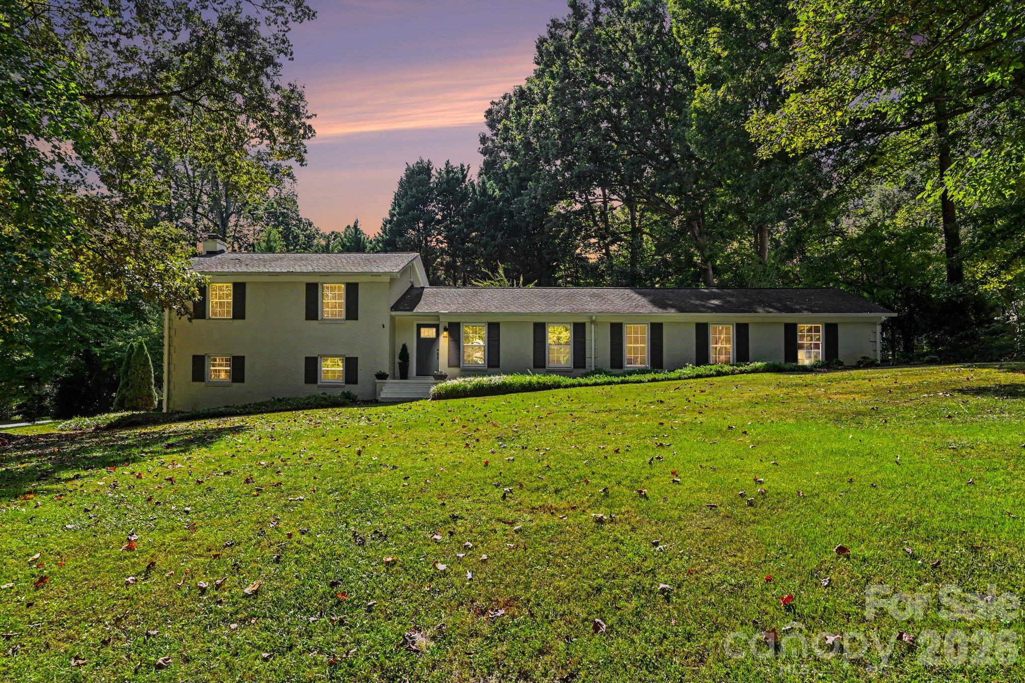 2271 Ferncliff Road — photo