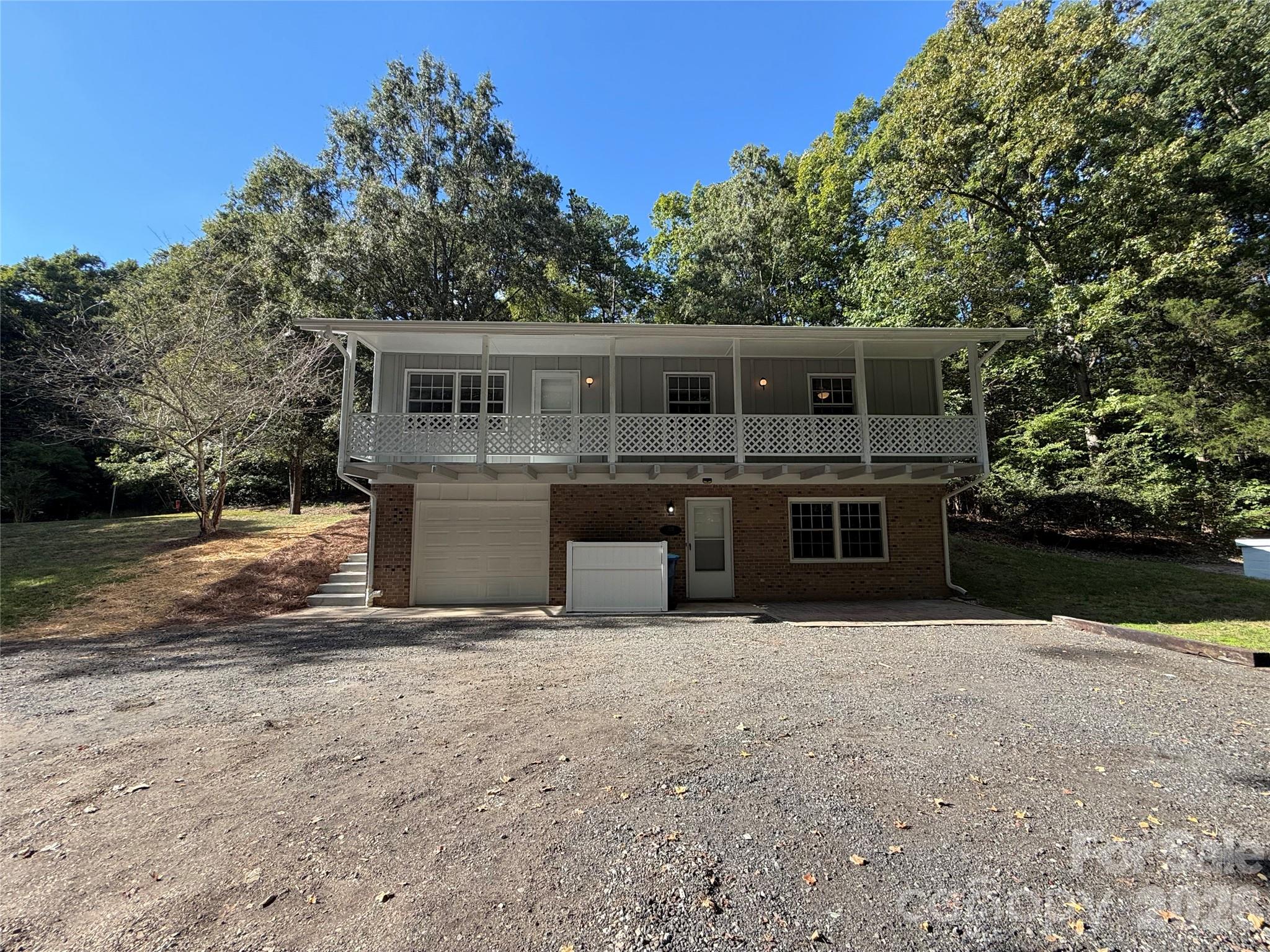 1120 Emerald Drive — photo