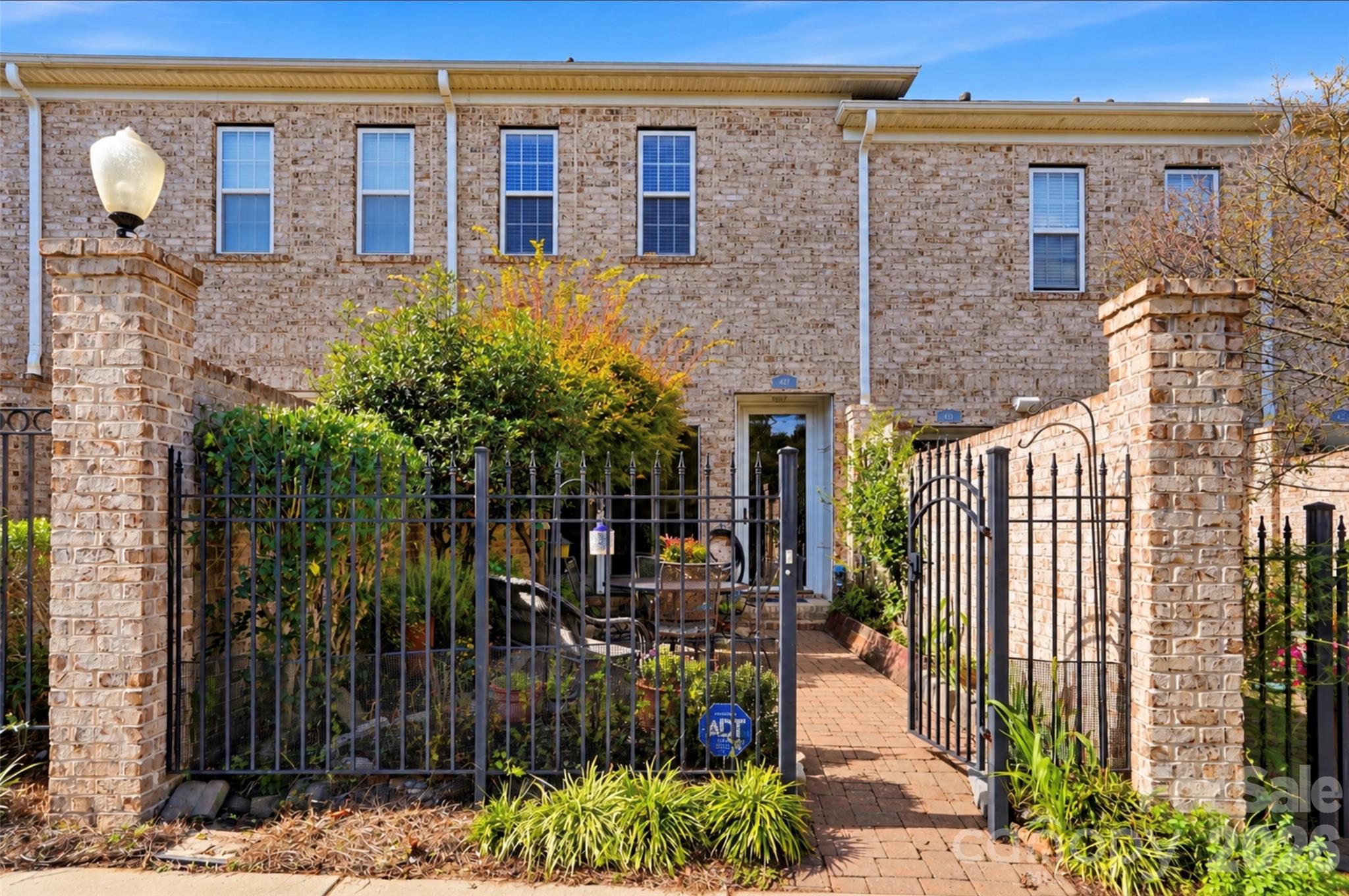 427 Dumbarton Street NW Unit 4 — photo
