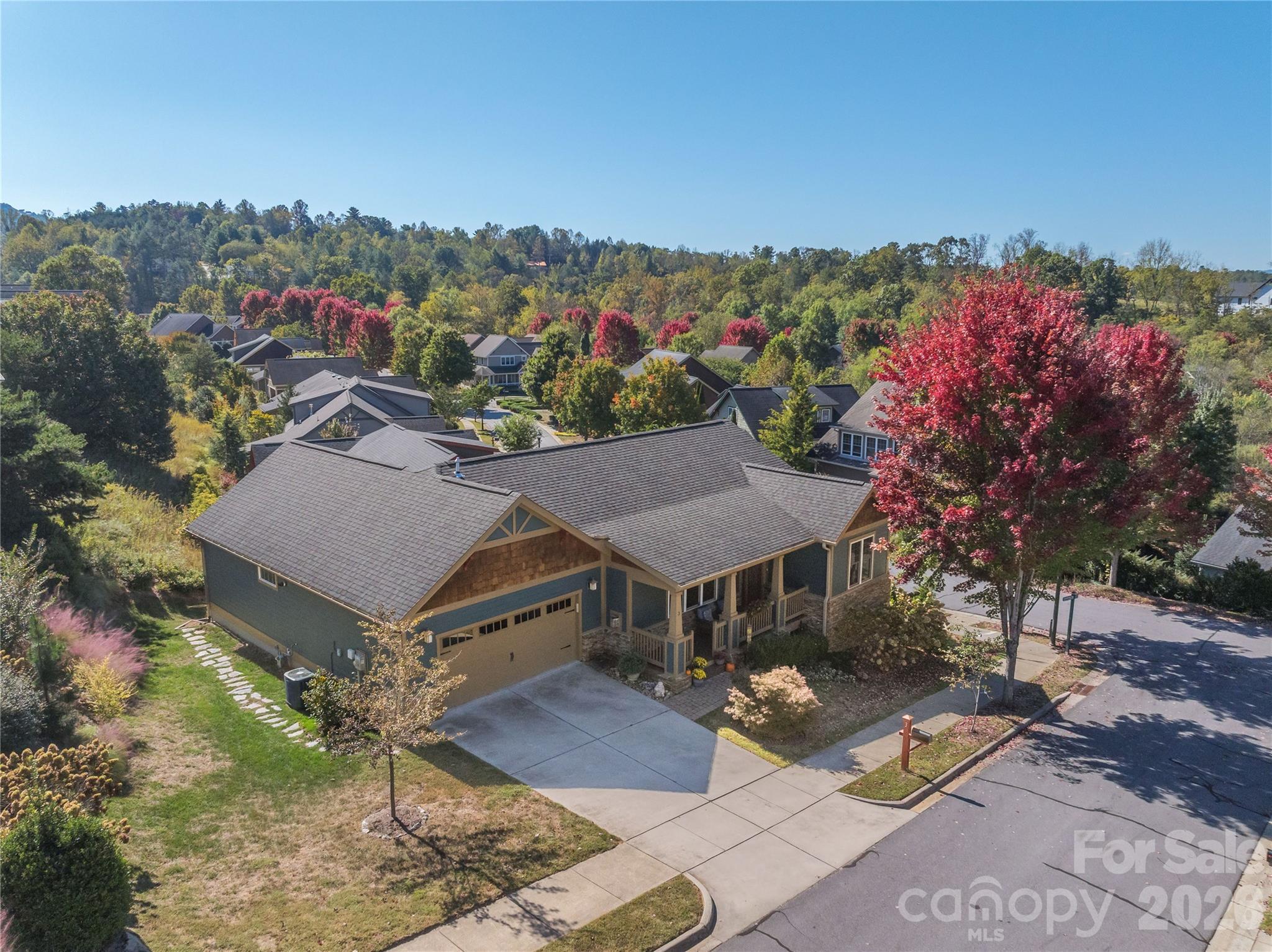 3 Bungalow Way — photo