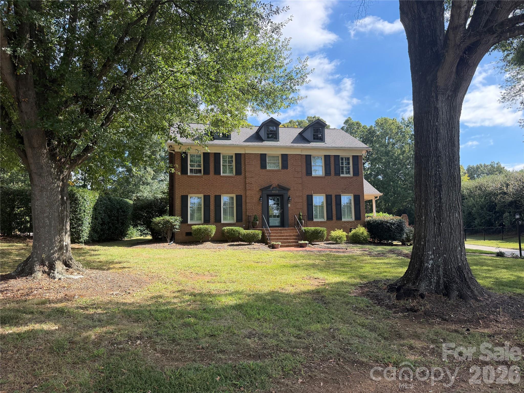 4533 Arborway Way — photo