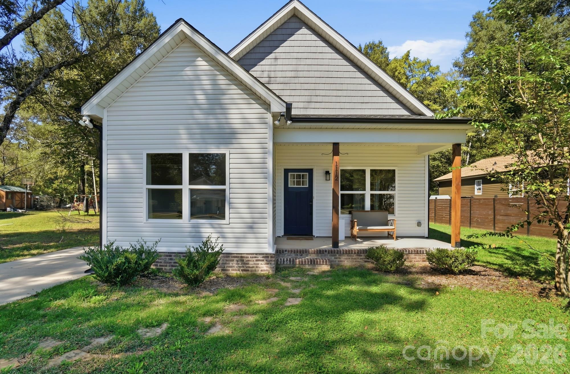 1112 Crawford Road — photo