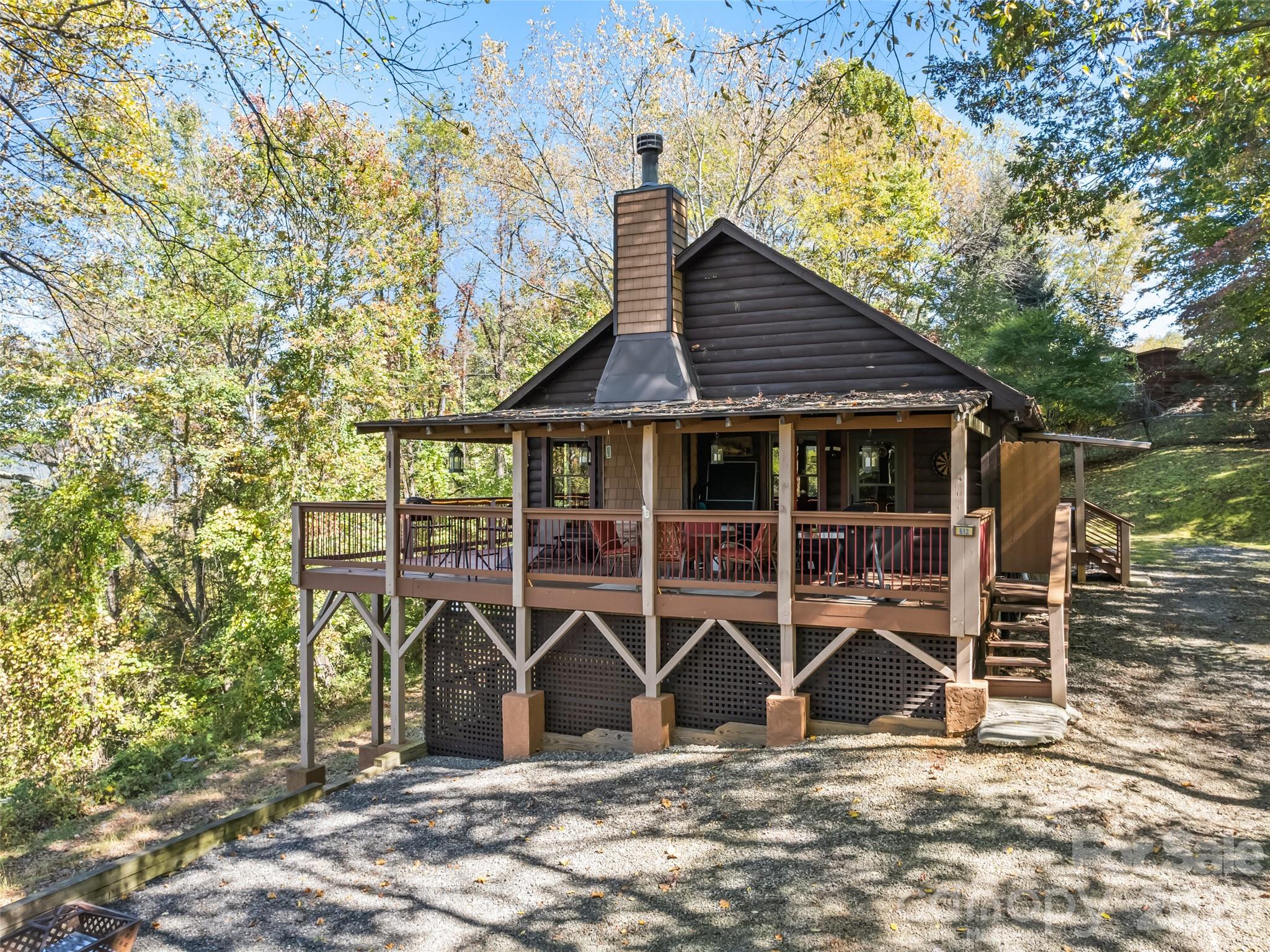 612 Whispering Winds Road — photo