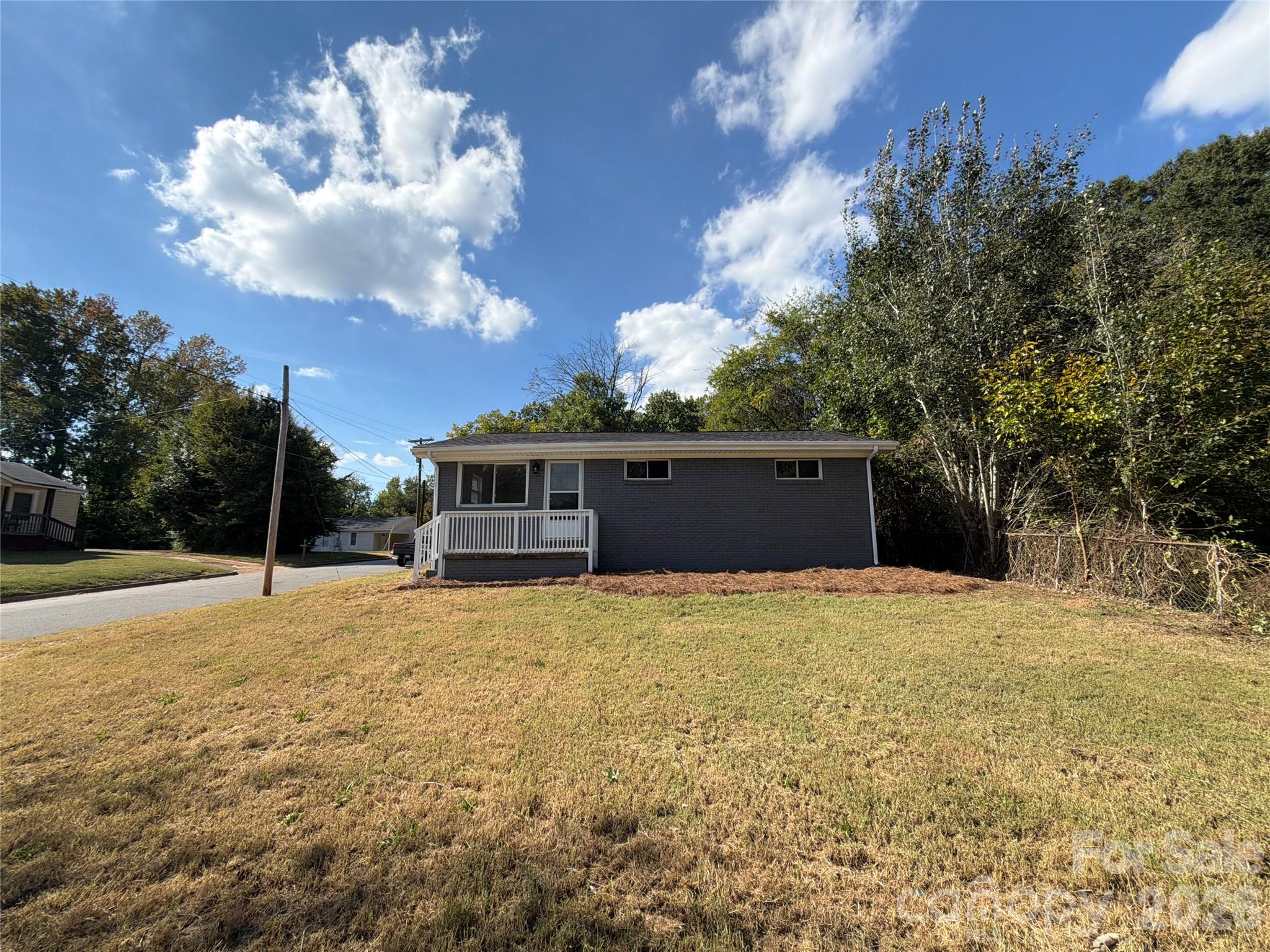 264 Crowell Drive SW — photo