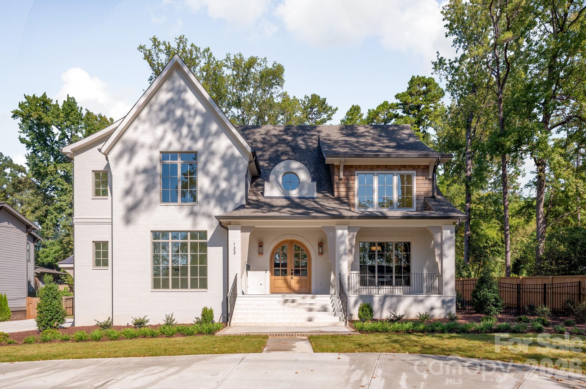 133 Wonderwood Drive — photo