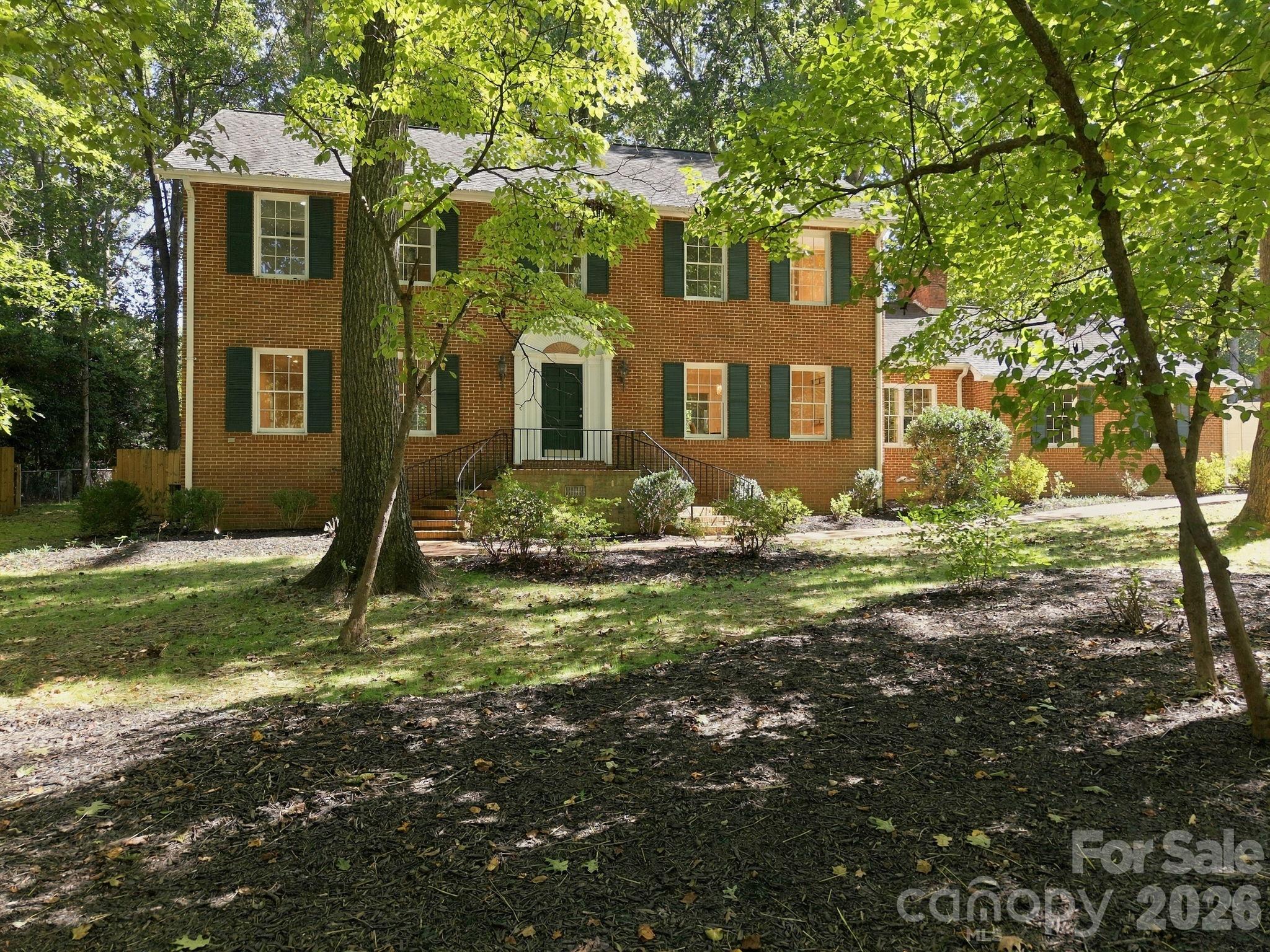 321 Camelot Drive — photo