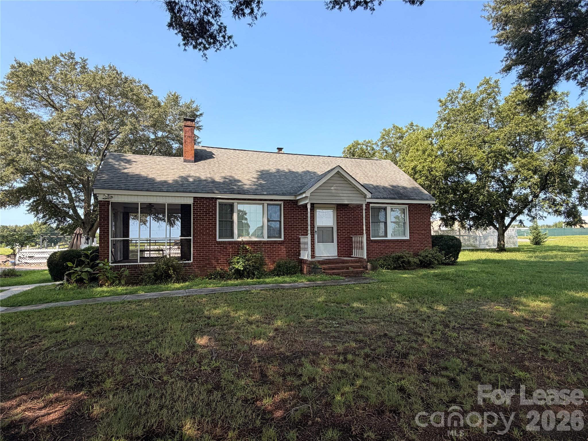 2033 Highway 161 Highway — photo