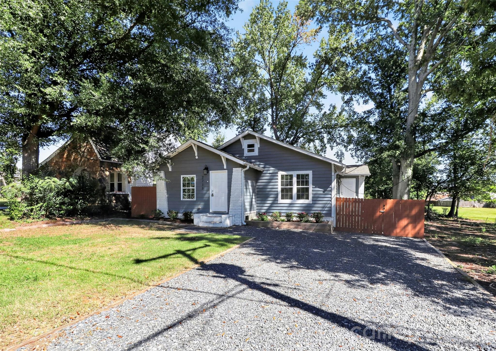 2233 Highland Street — photo