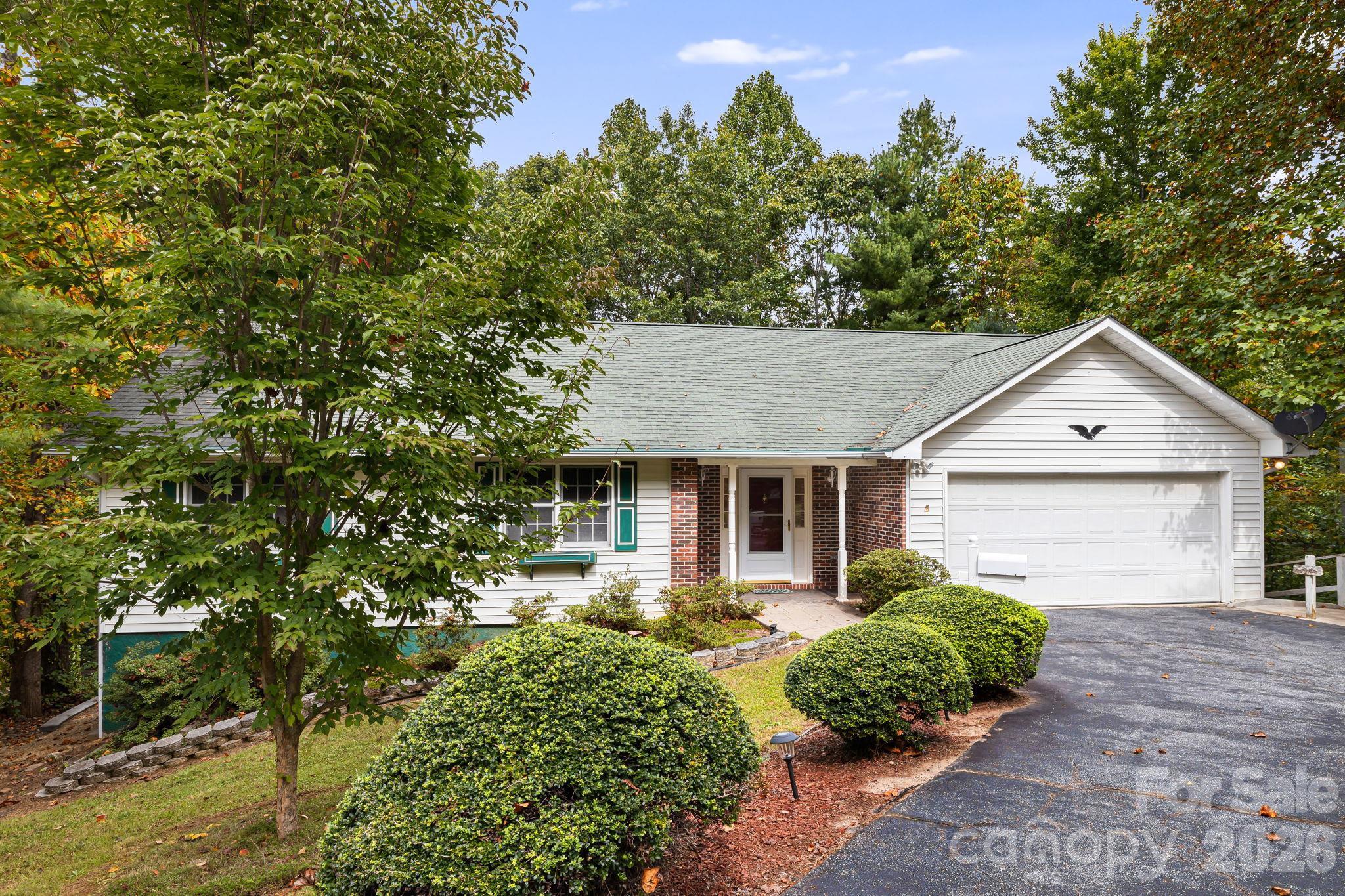 103 Tarragon Place — photo