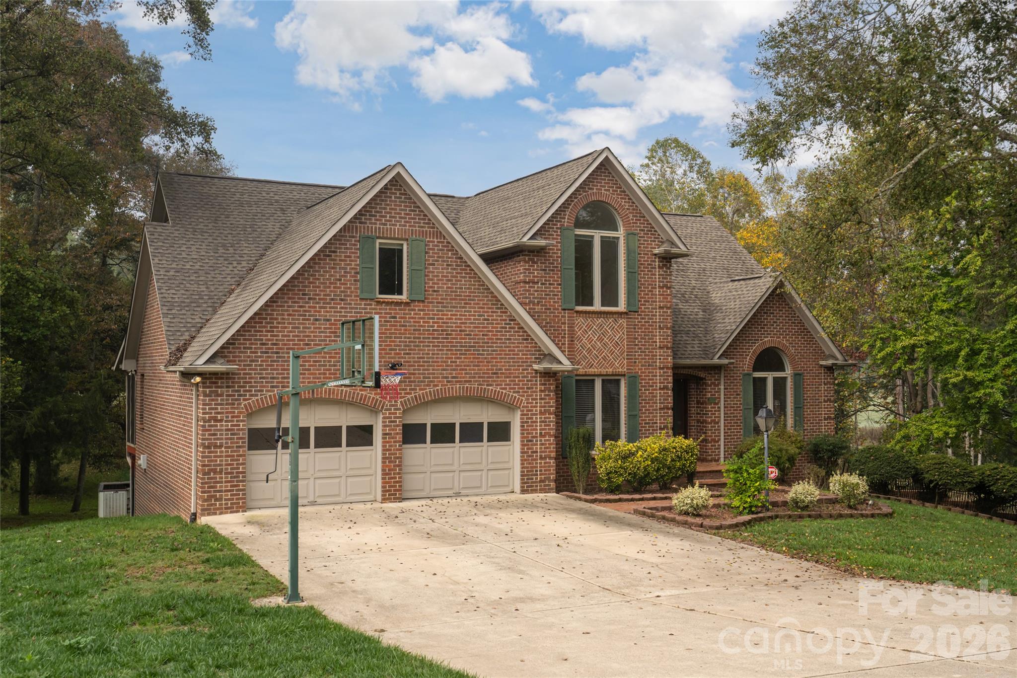 4943 Elmhurst Drive NE — photo