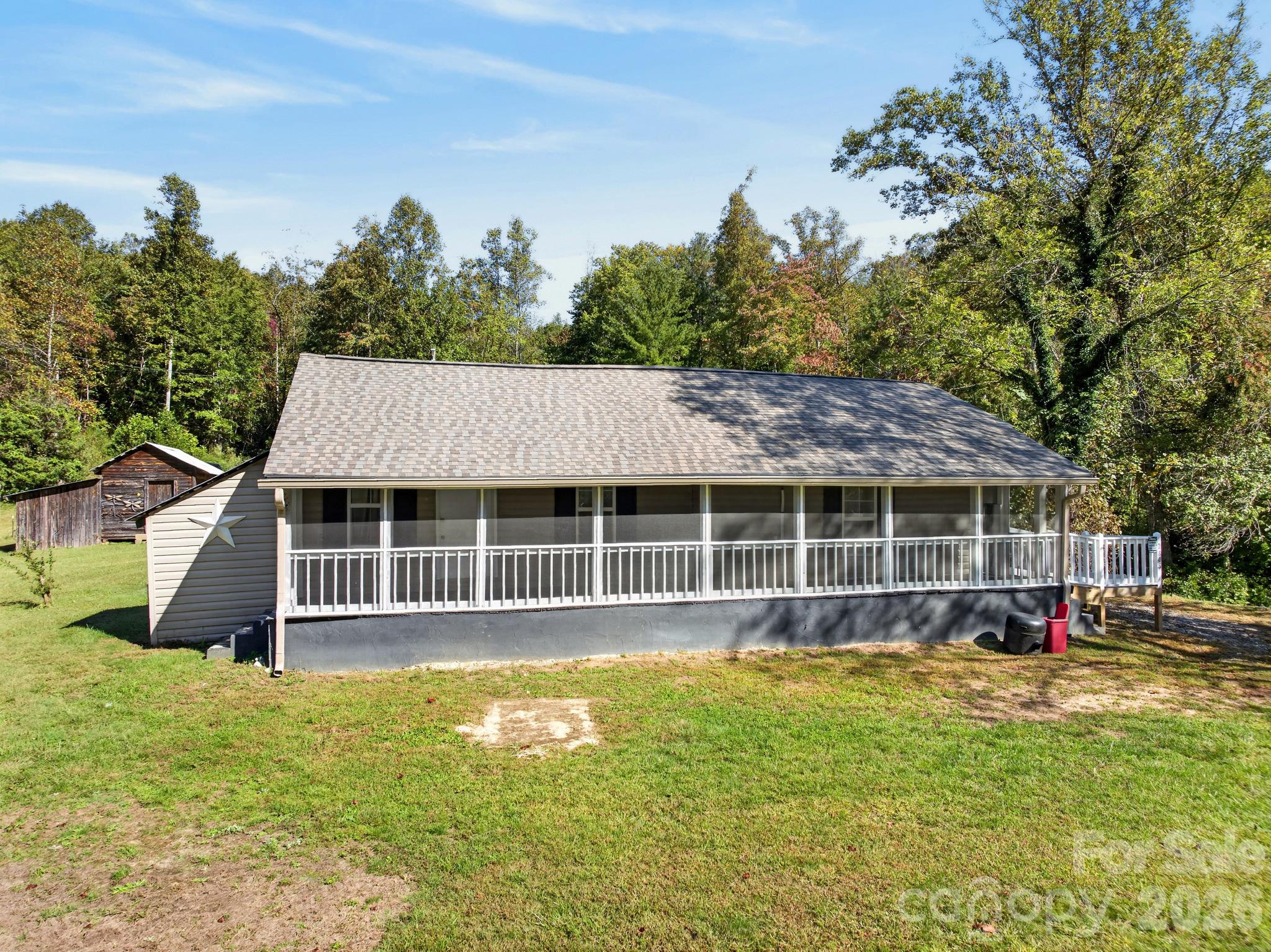 2805 H T Road — photo