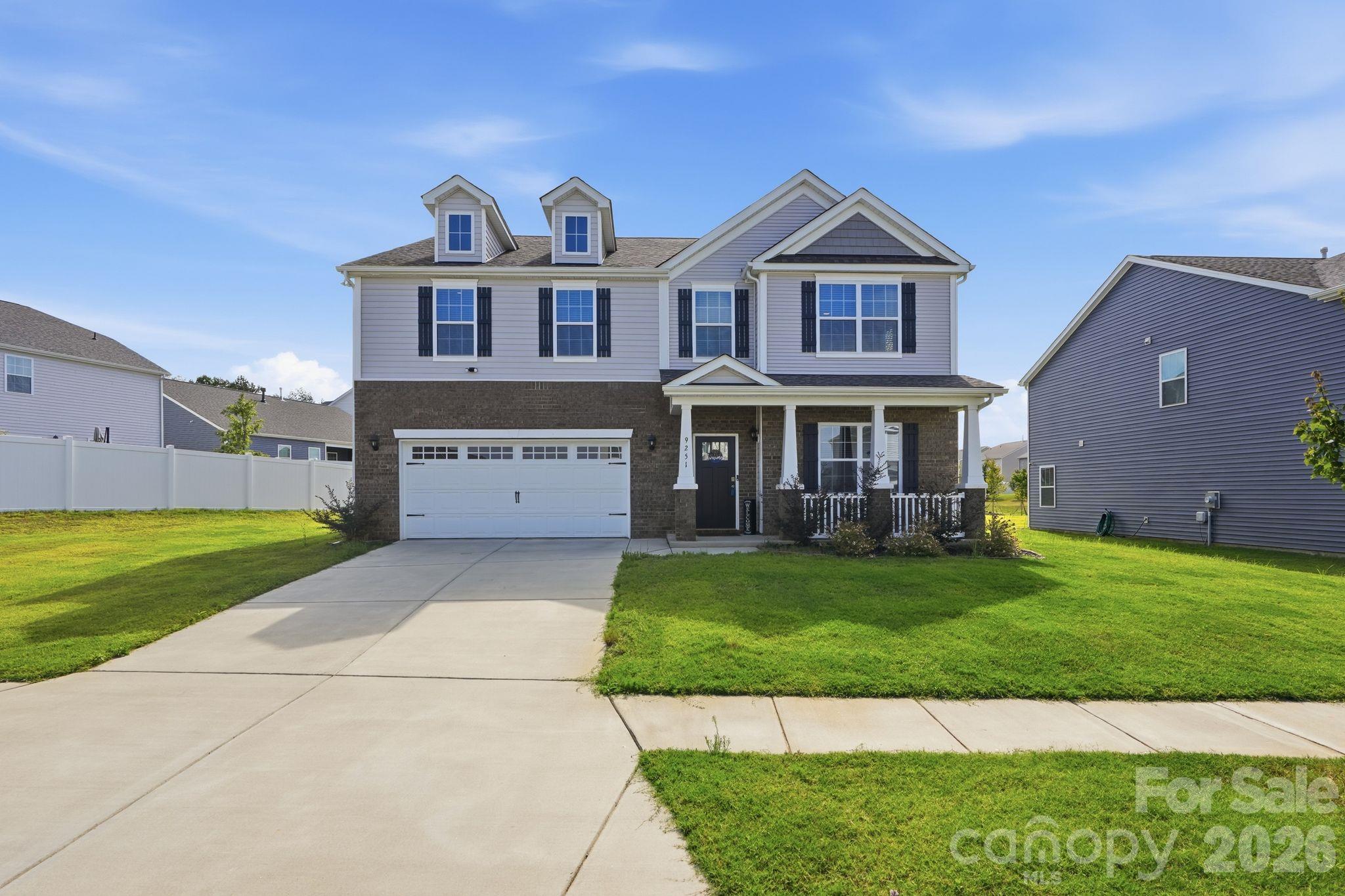 9251 Mackinaw Drive — photo