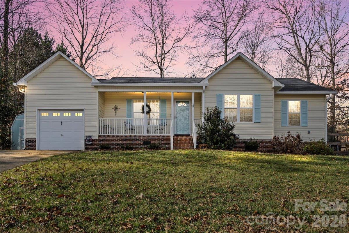 169 Meadow Glen Drive — photo