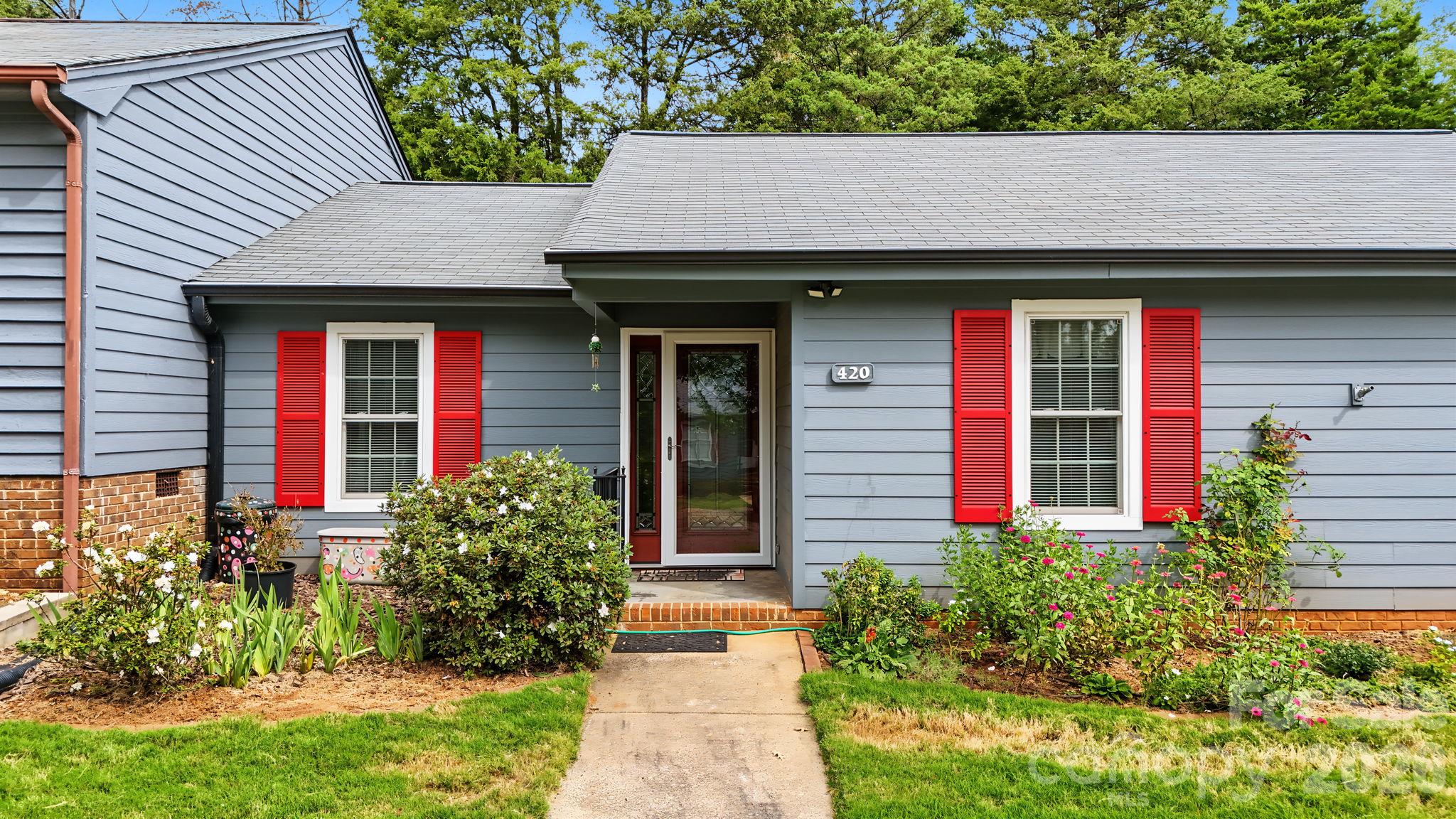 420 English Ivy Court — photo
