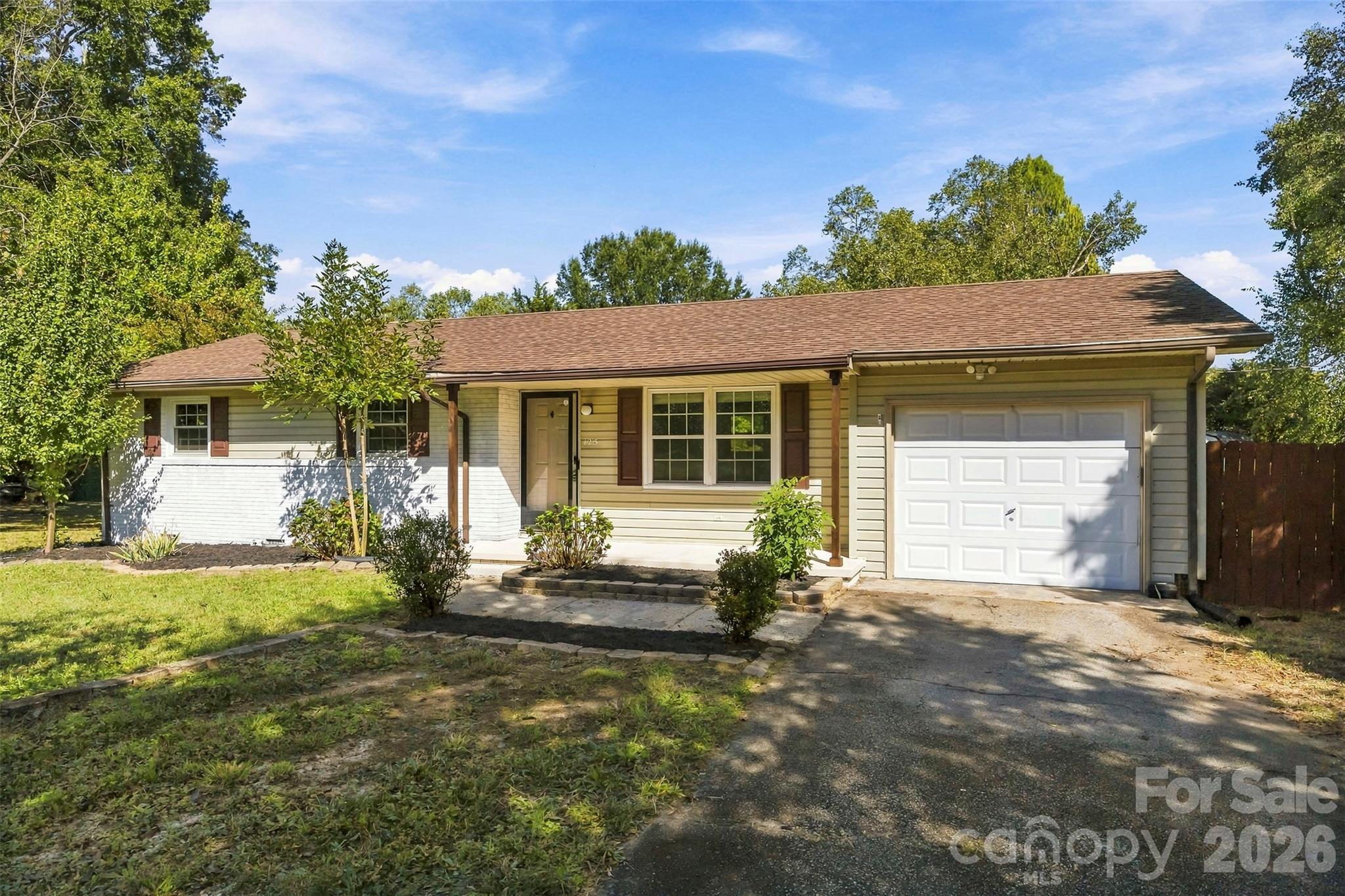 125 Longfield Drive — photo