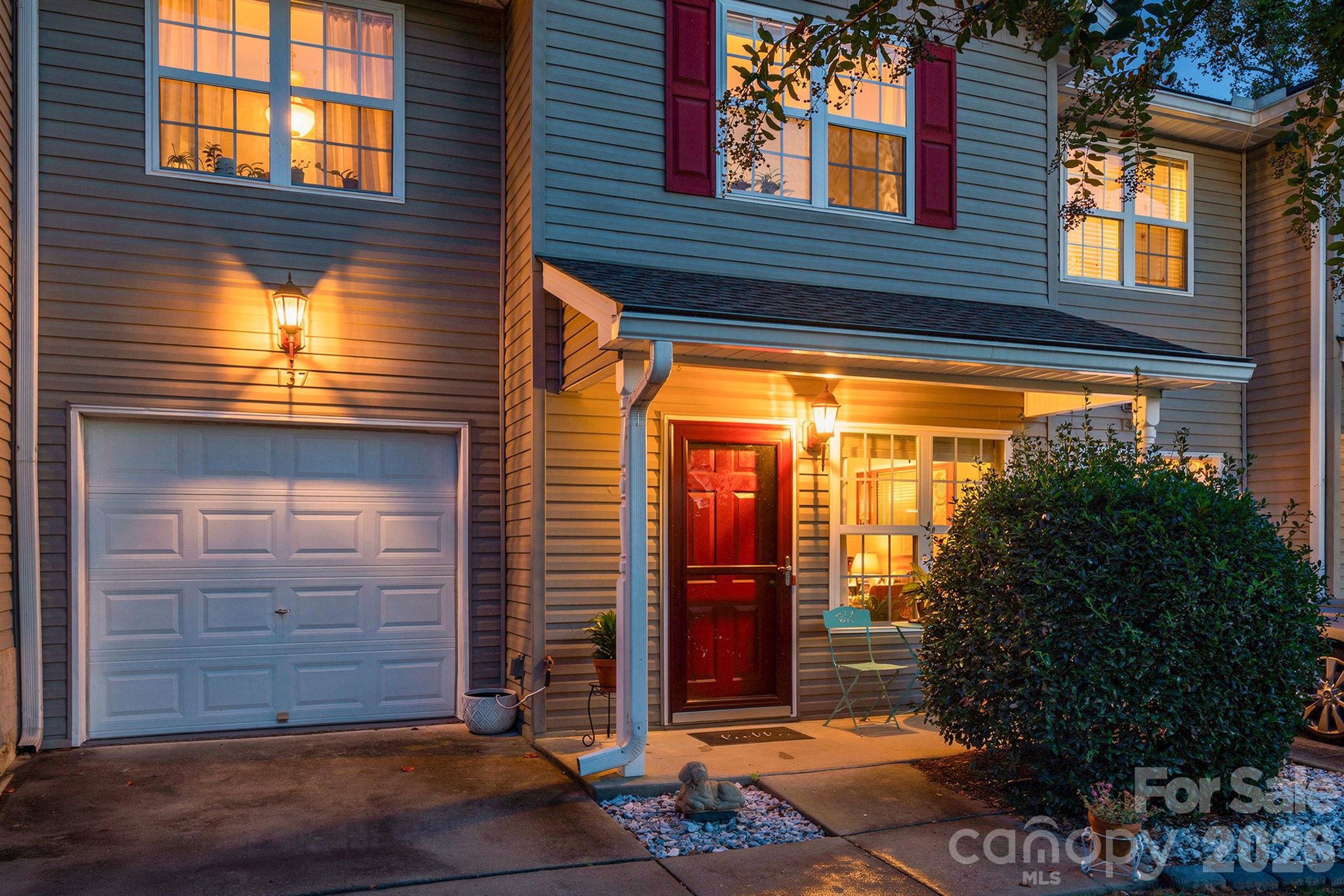137 Wiltshire Circle — photo