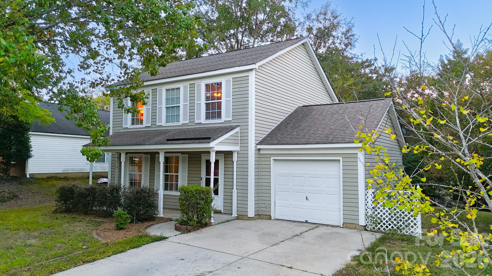3081 Parade Lane SW — photo