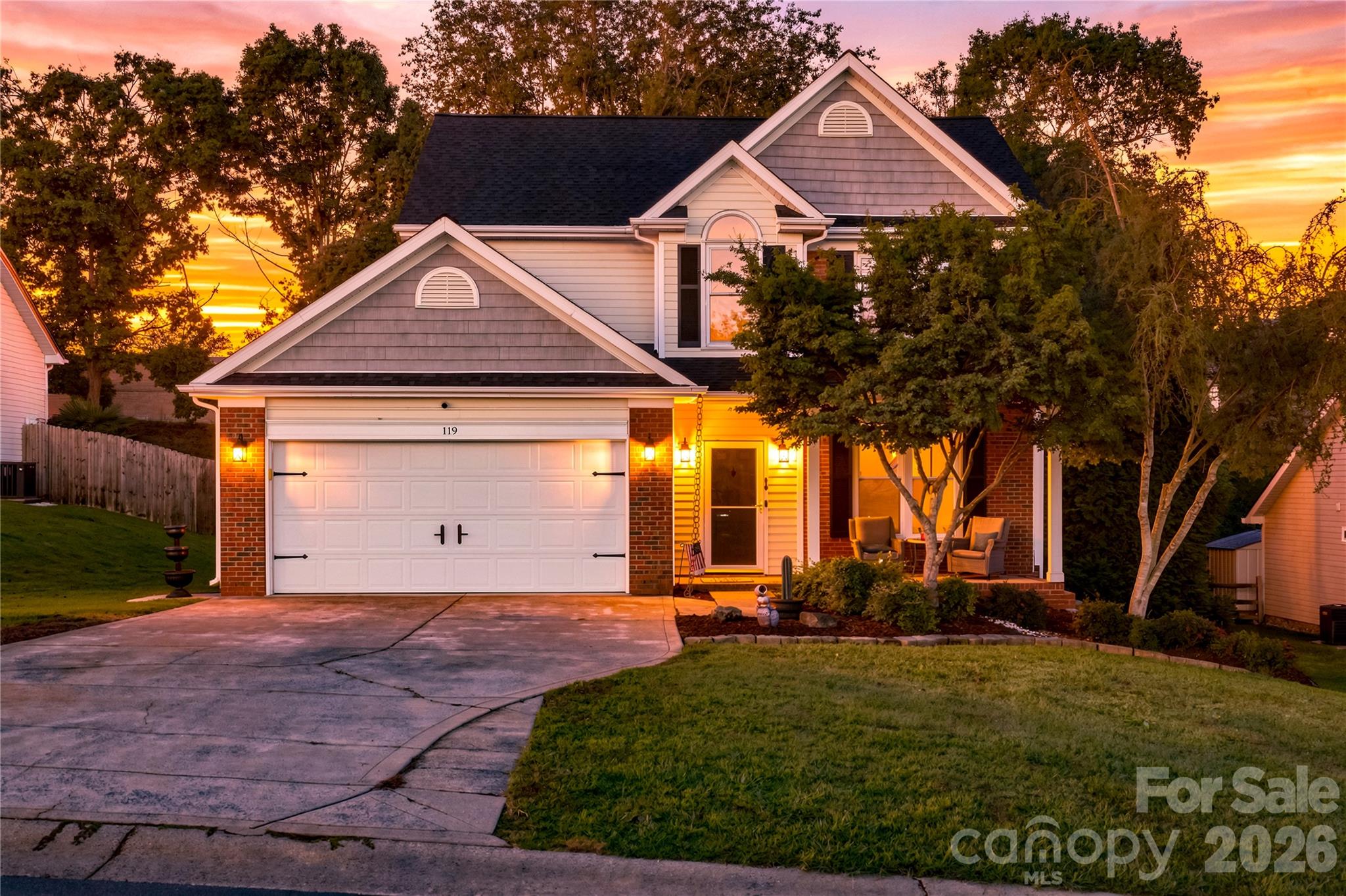 119 Shining Armor Court — photo