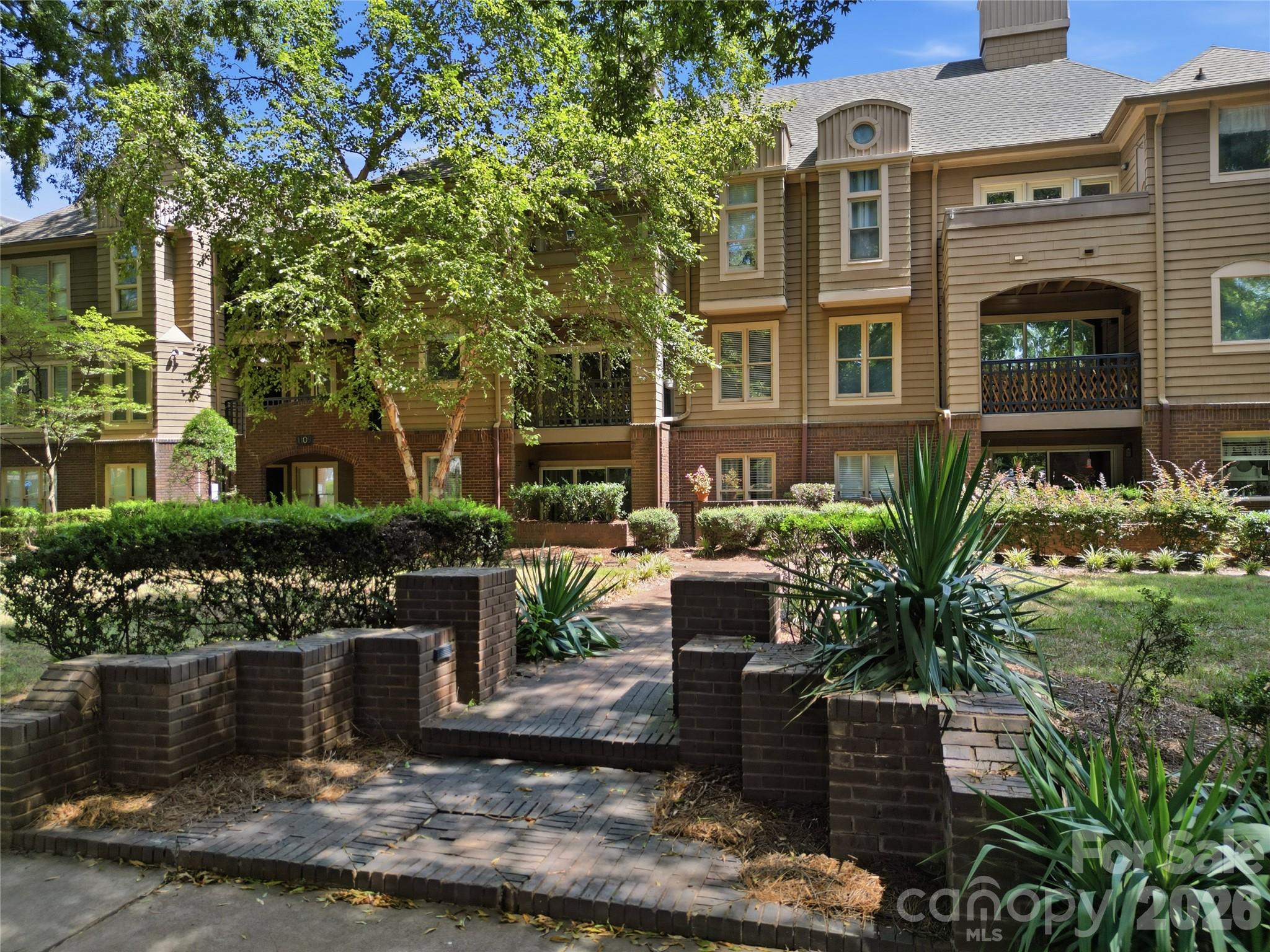 1109 E Morehead Street Unit 16 — photo