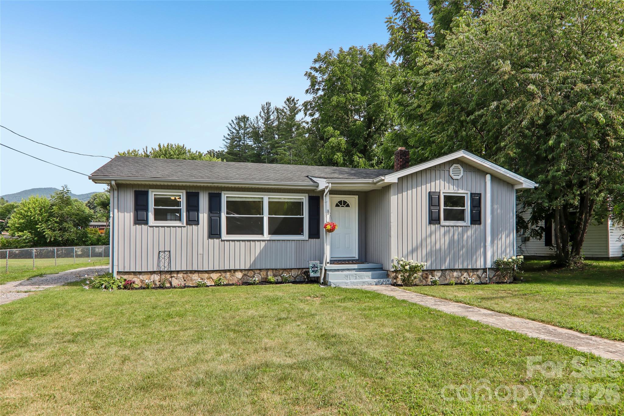 363 Killian Street — photo