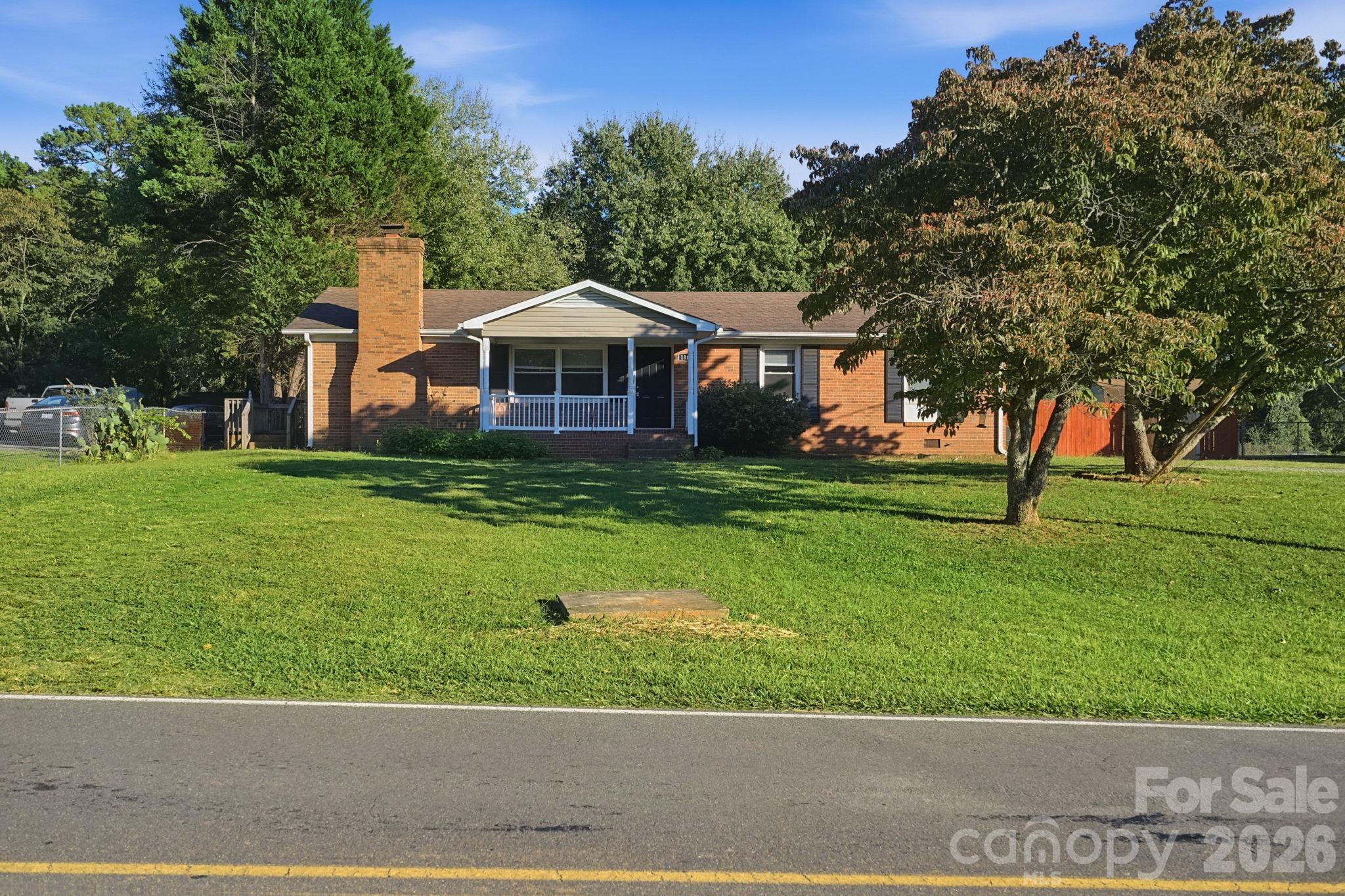 1316 Mayberry Road — photo