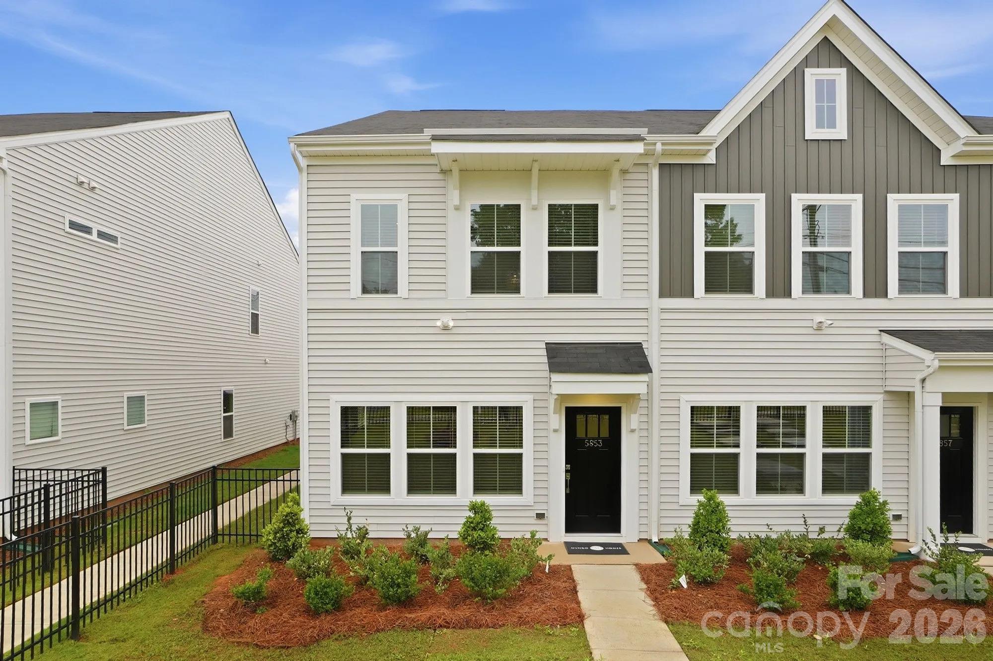 5853 Tuckaseegee Road Unit 5 — photo