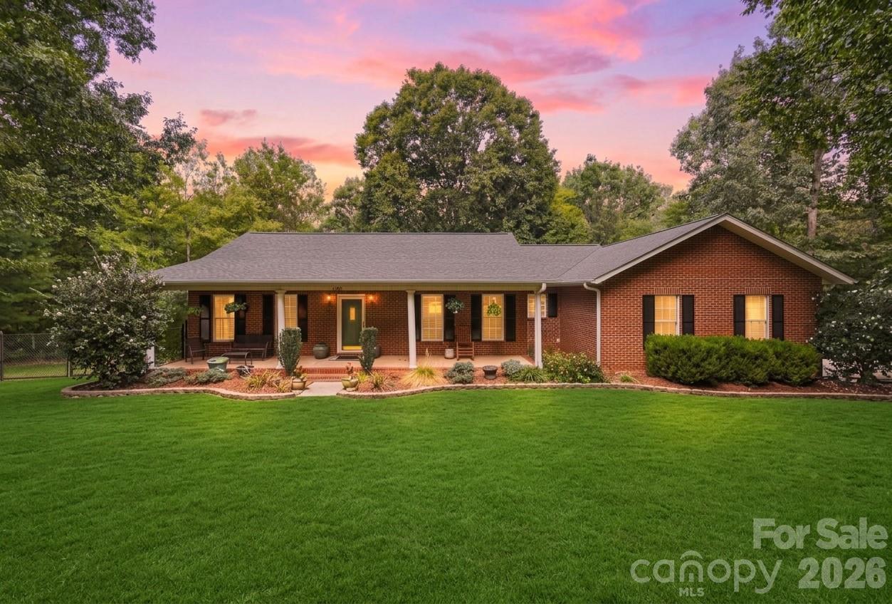 112 Jennings Lane — photo