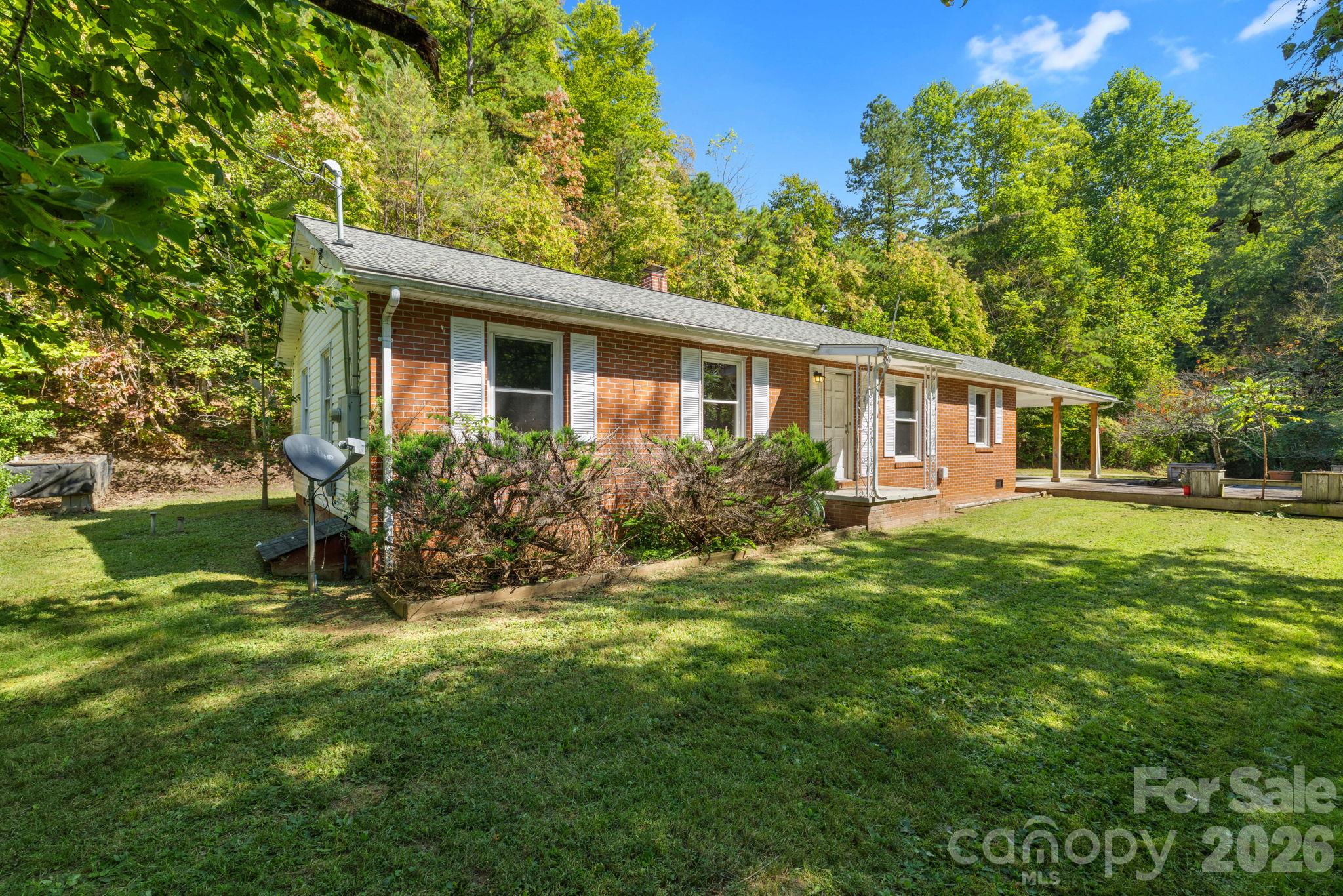 103 Early Deitz Road — photo