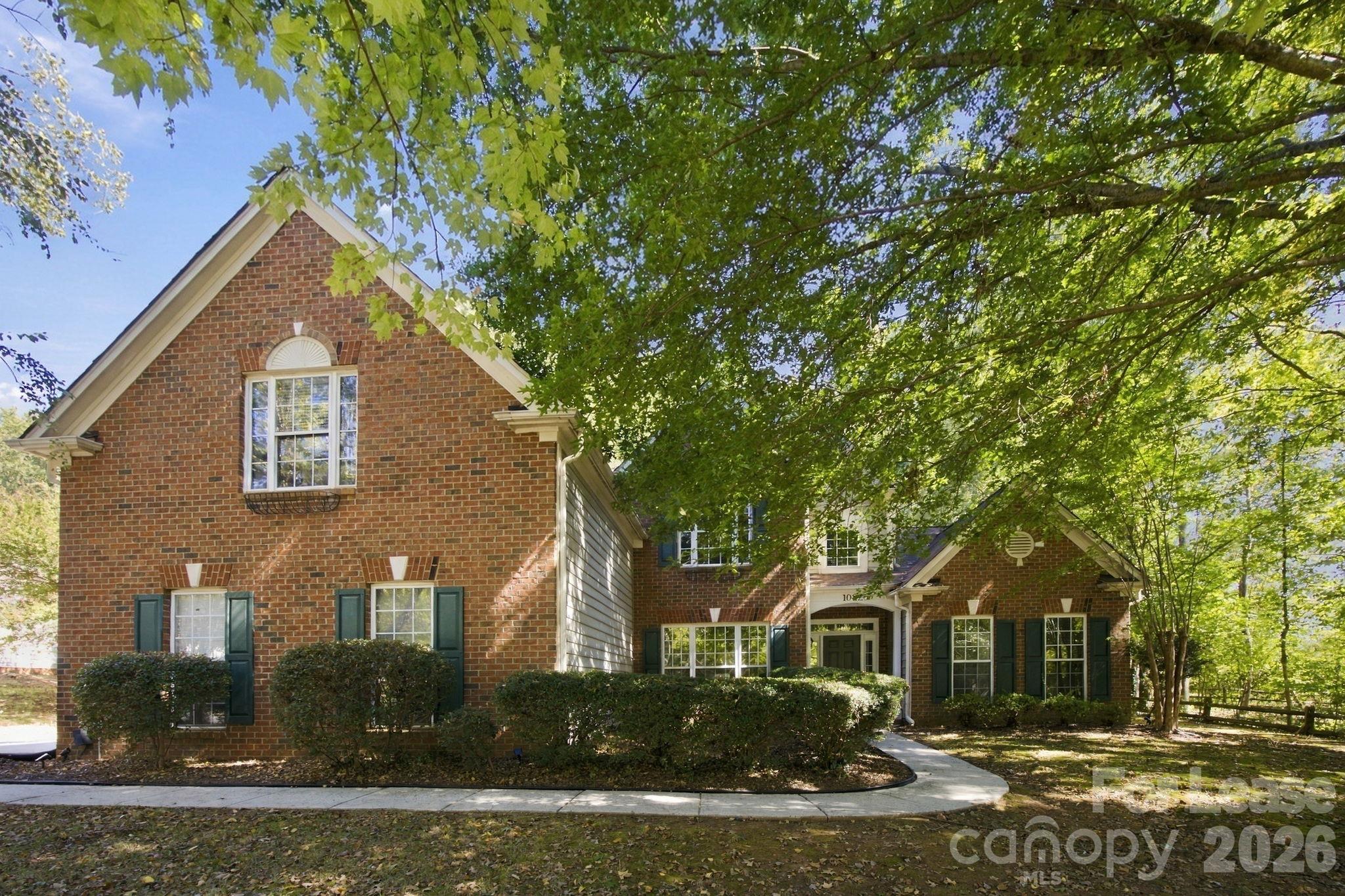 10825 Kenderly Court — photo