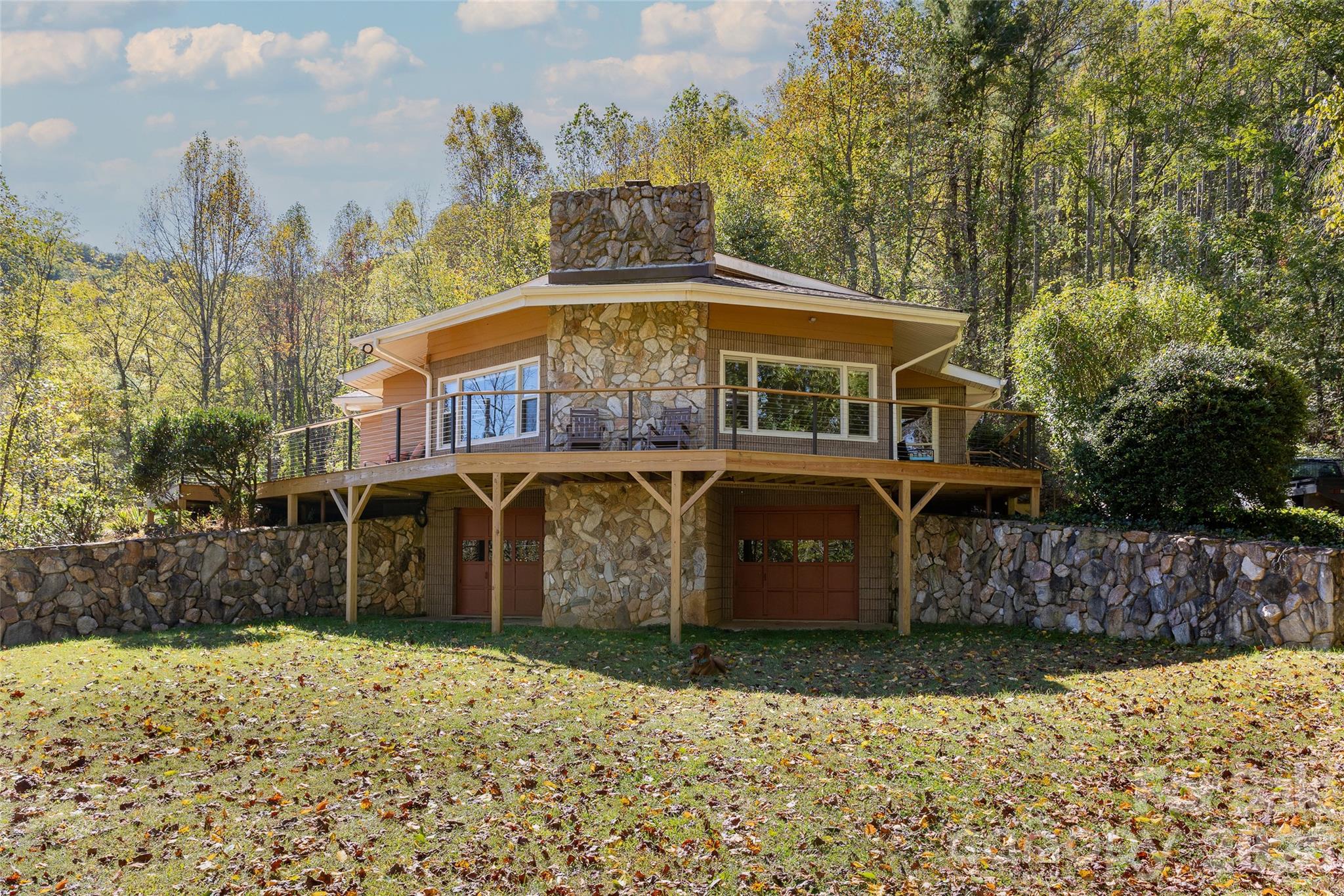 321 Eagles Nest Road — photo
