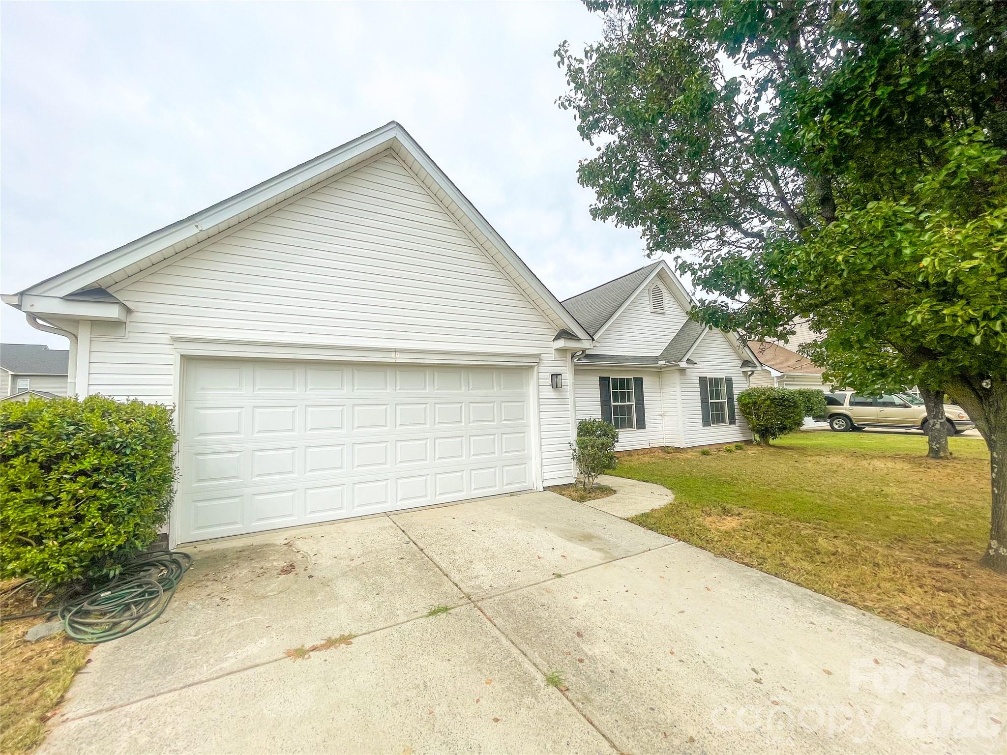 1011 Cadberry Court — photo