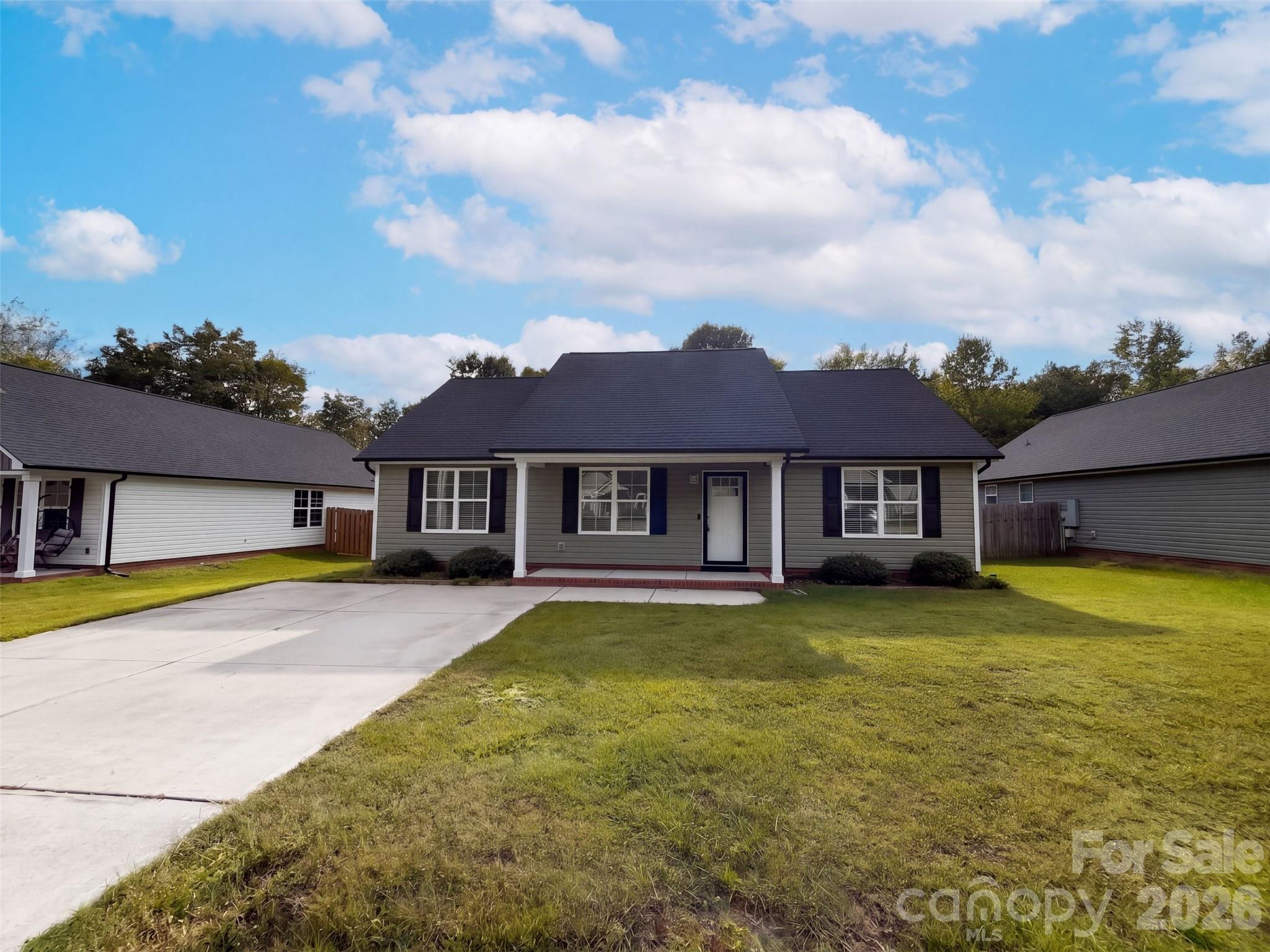 335 Odell Drive NW — photo