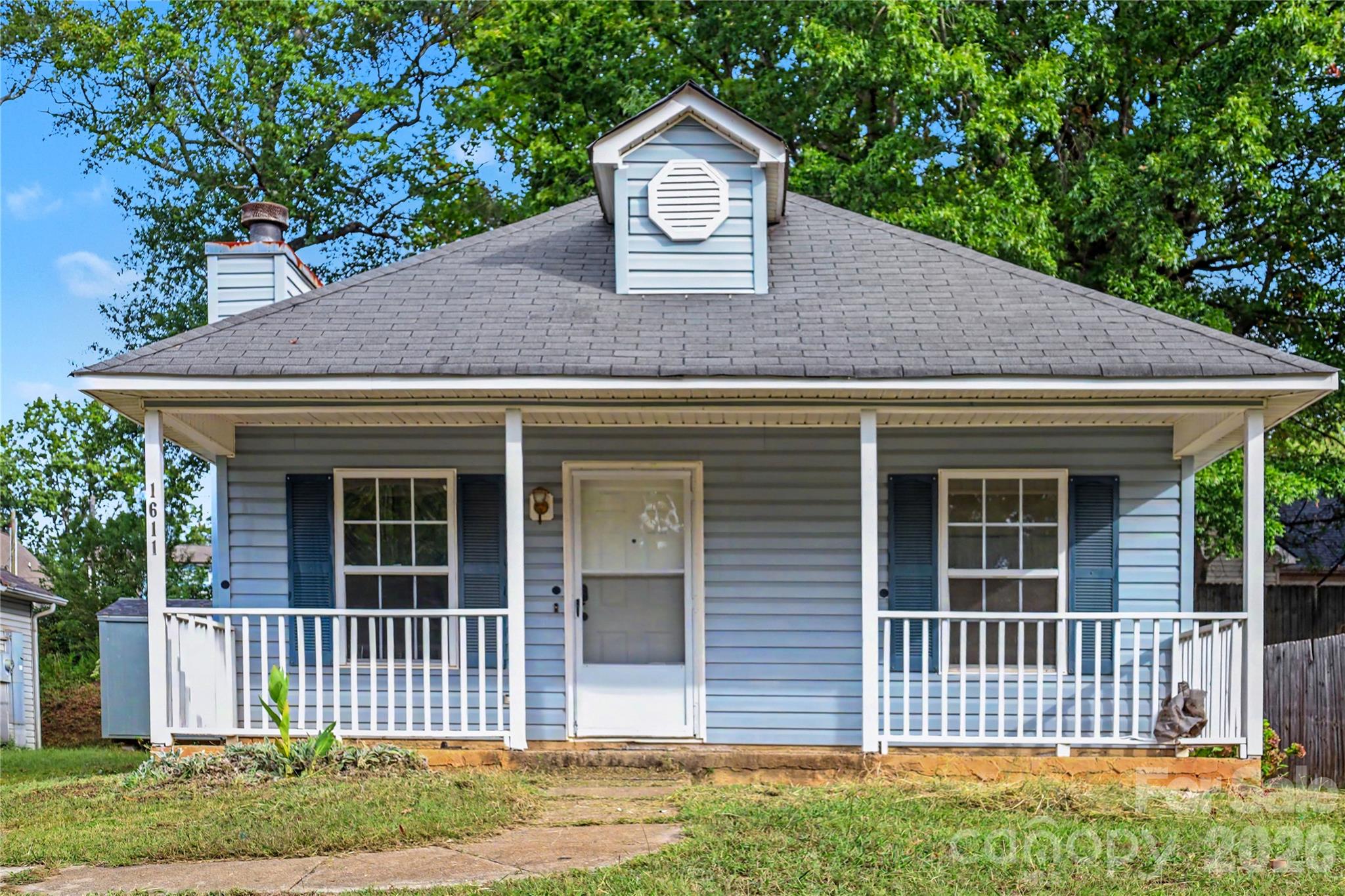 1611 Dendy Lane — photo