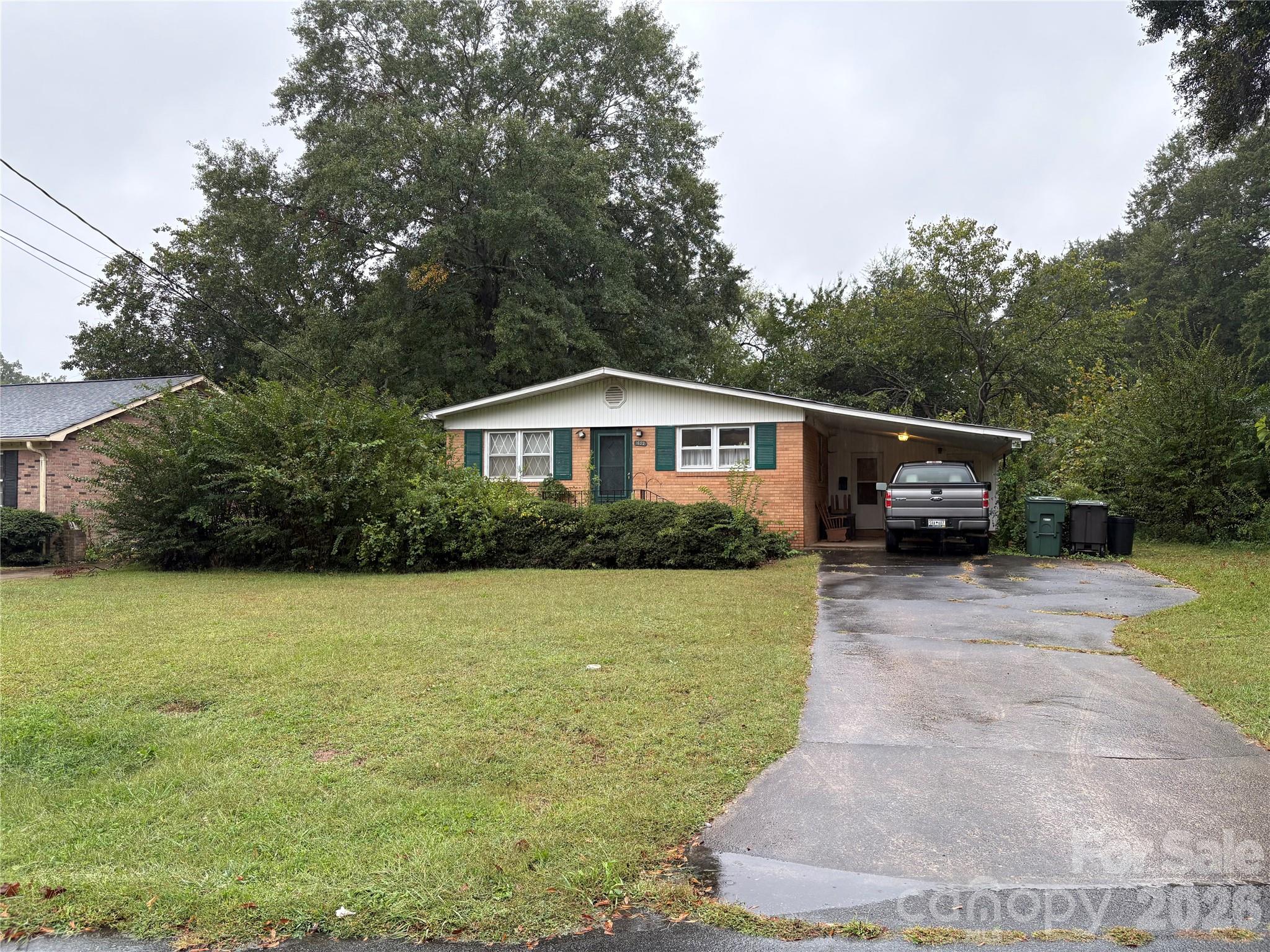1622 Fairfield Drive — photo