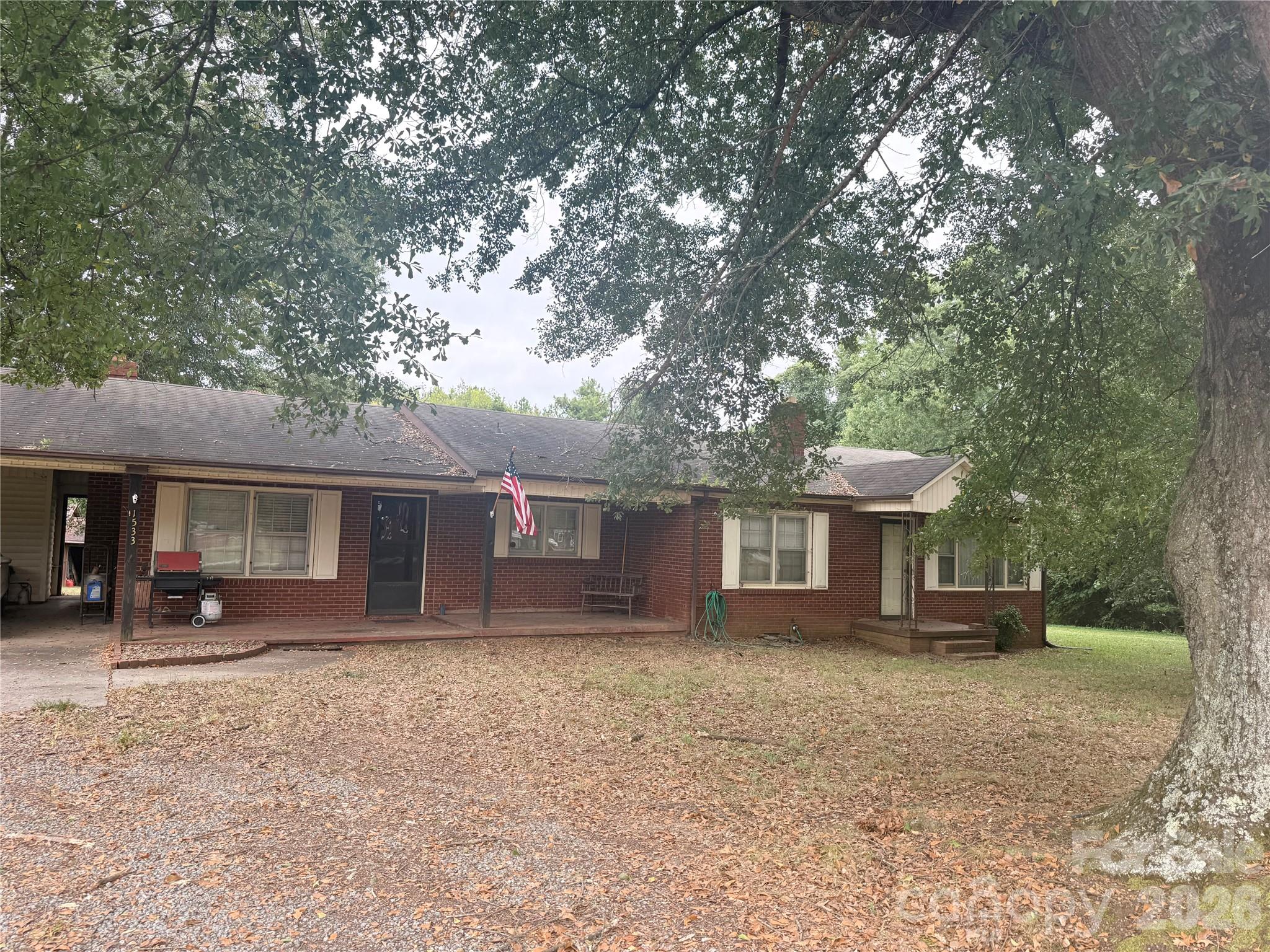 1533 S Nc 16 Business Highway — photo
