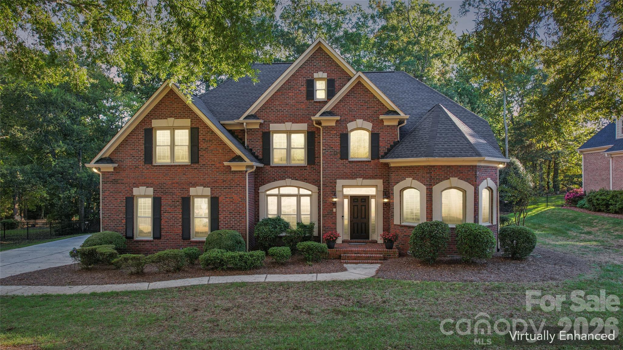 832 Kings Crossing Drive — photo