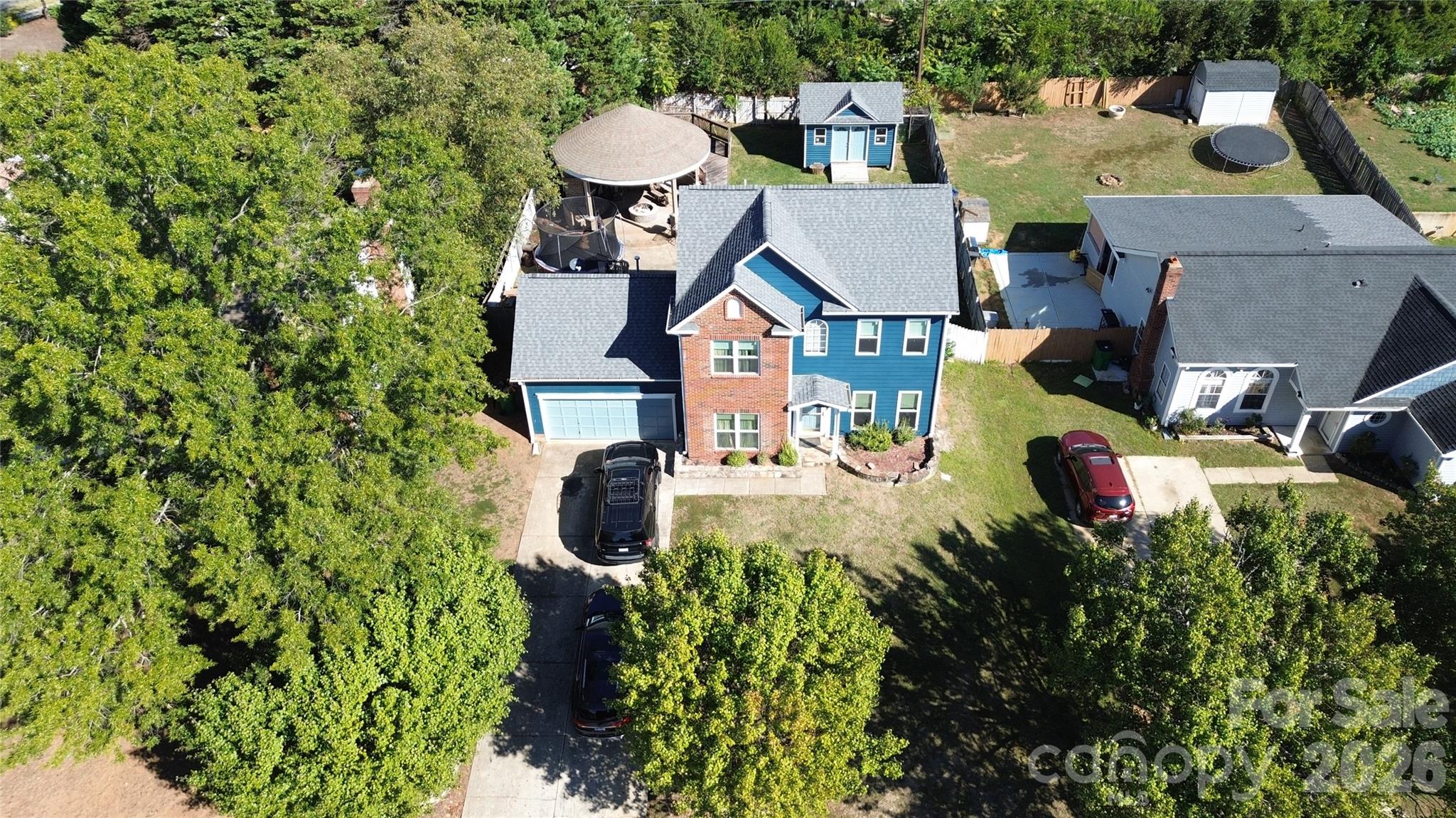 1320 Gretna Green Drive — photo