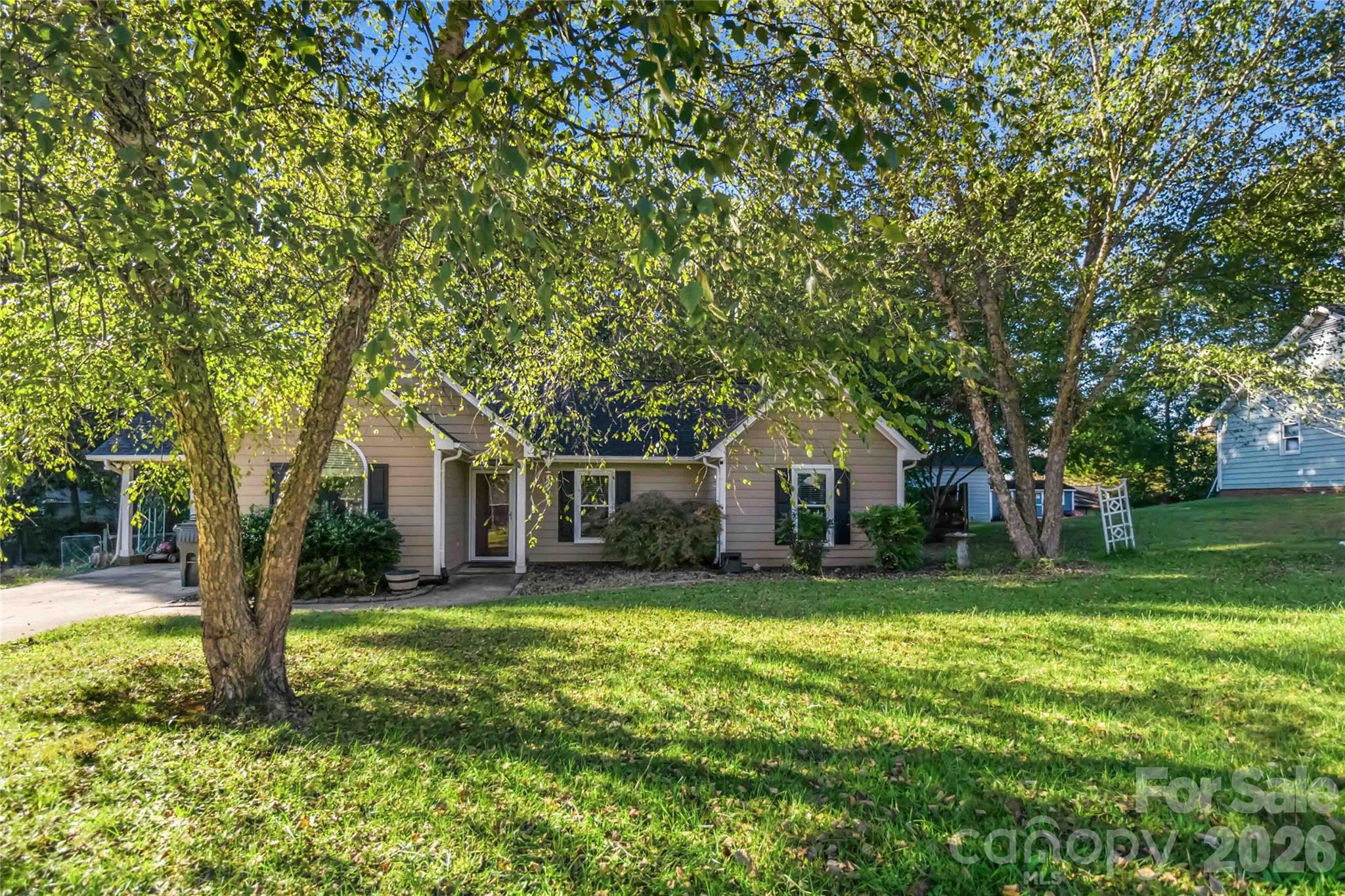 128 Weeping Willow Way — photo