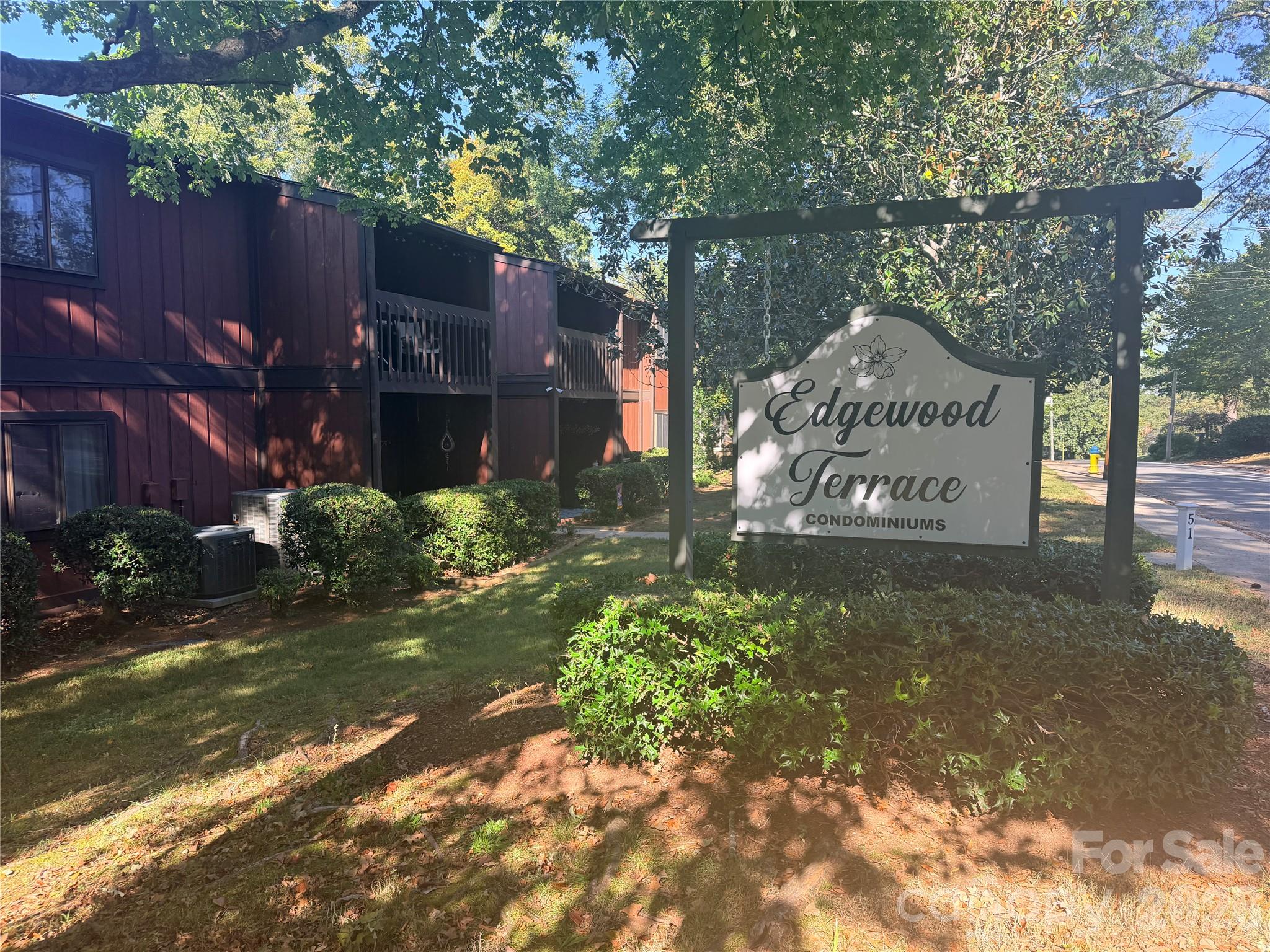 47 Edgewood Avenue Apt. B8 — photo