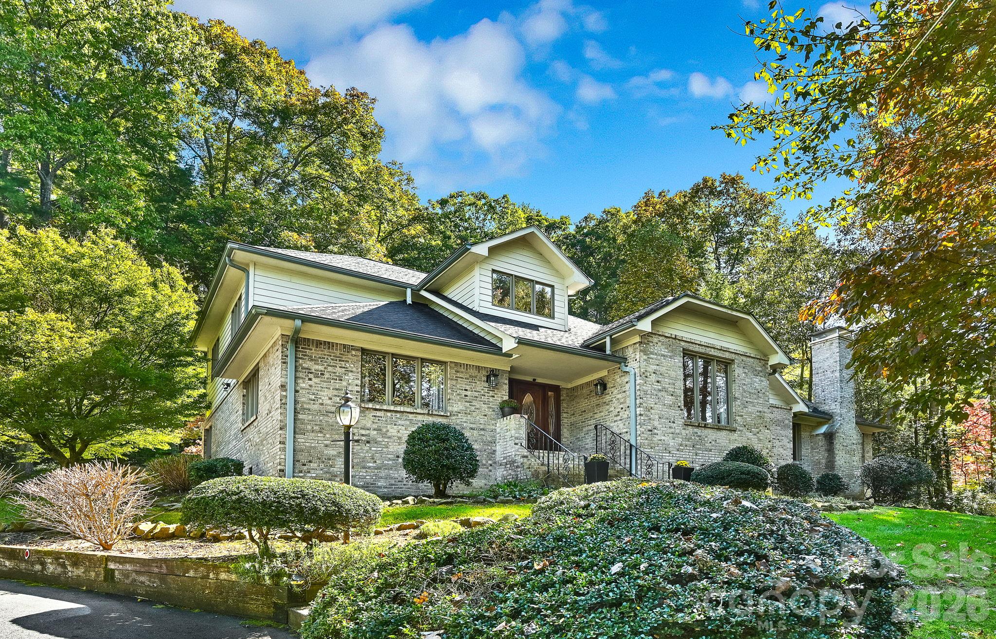 52 Oak Gate Drive Unit Lo48 — photo