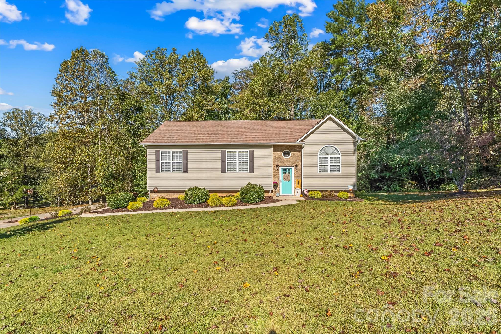 3105 Lyndhurst Drive — photo
