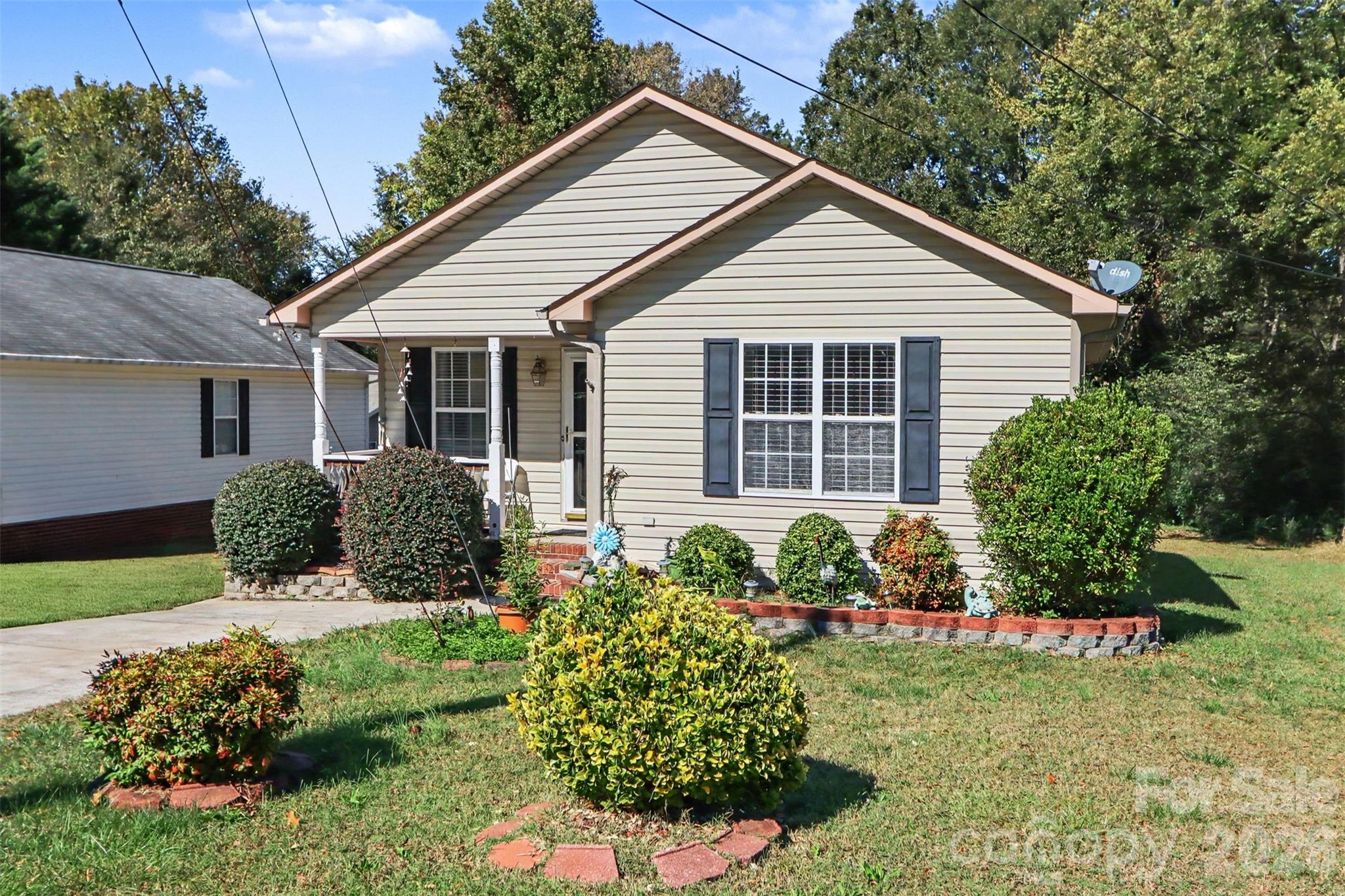 248 Southcircle Drive — photo