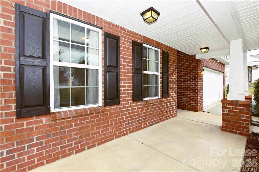 8634 Heartleaf Road — photo