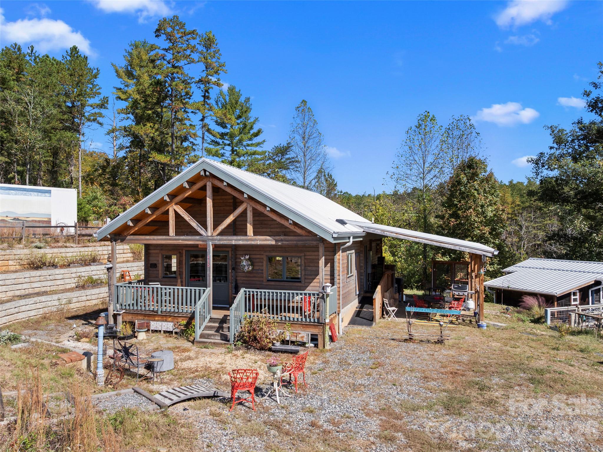 115 Upper Calm Drive — photo