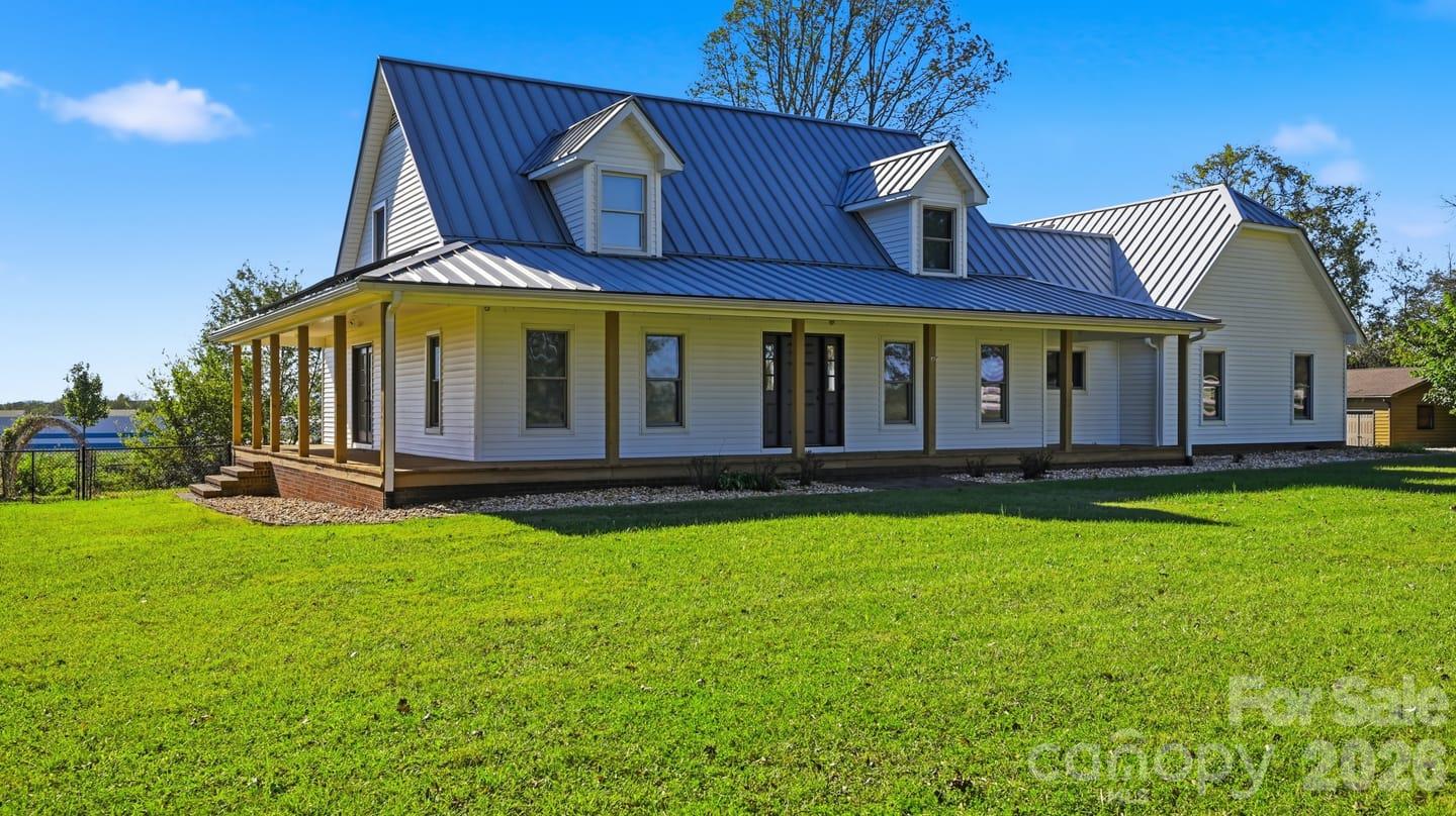 2405 Startown Road — photo