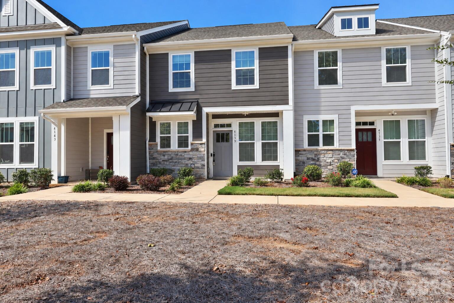 4139 Walking Ridge Road — photo