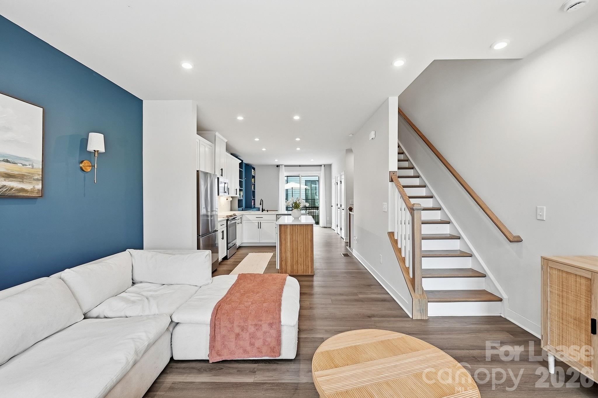 1063 Simcoe Lane — photo